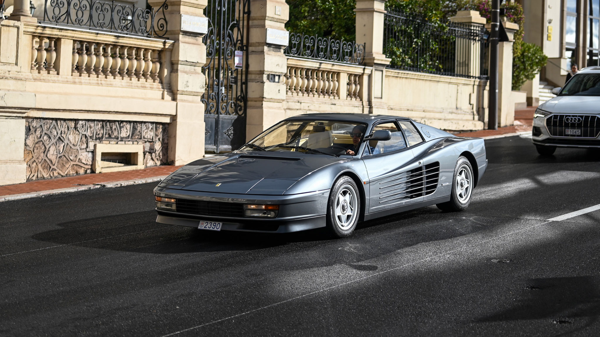 Ferrari testarossa - 2390 (MC)