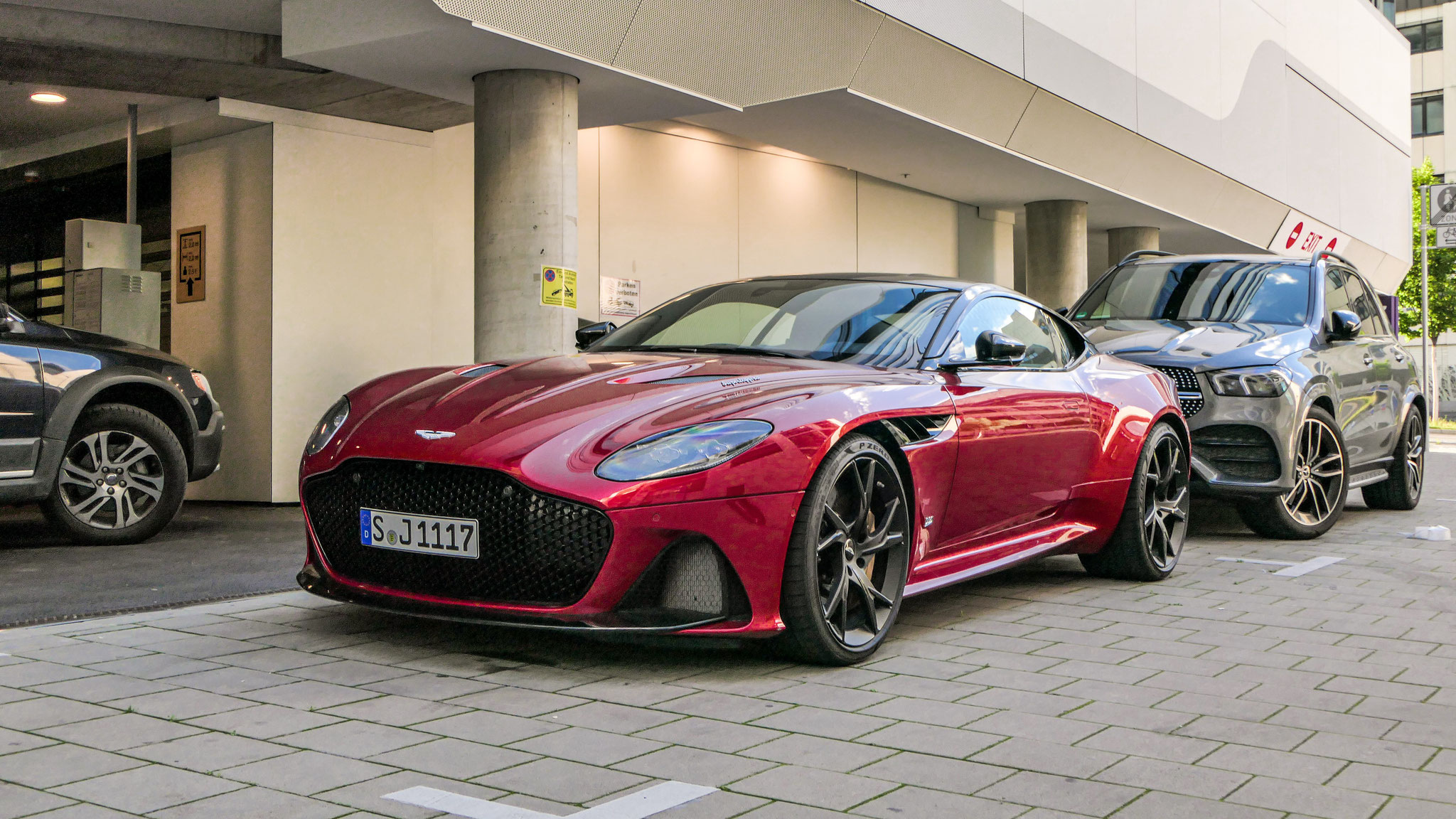 Aston Martin DBS Superleggera - S-J1117