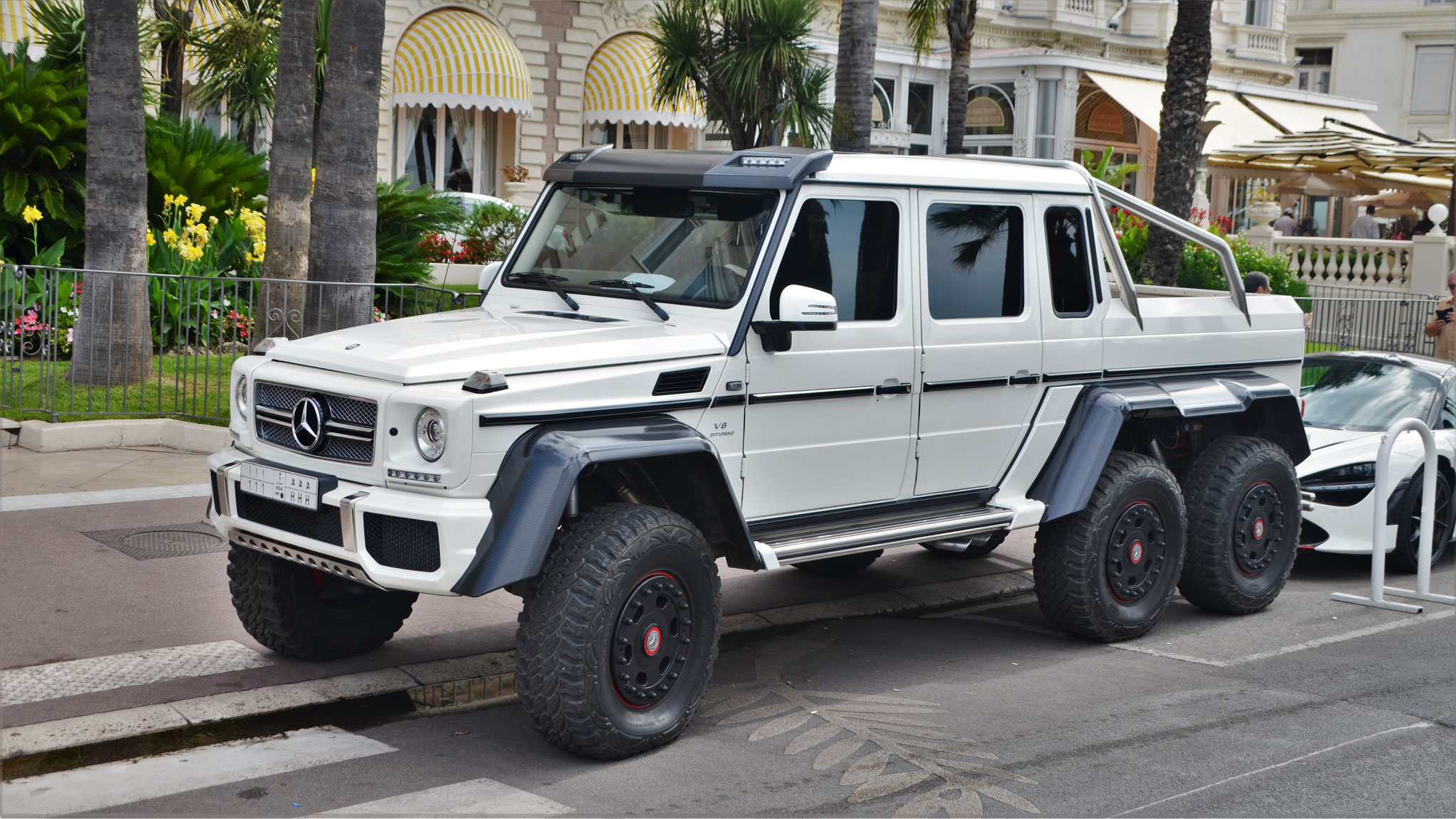 Mercedes G63 6x6 - 111HHH (KSA)