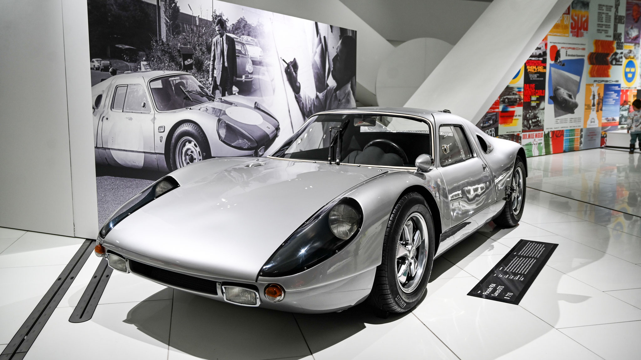 Porsche 904 Carrera GTS (Porsche Museum)