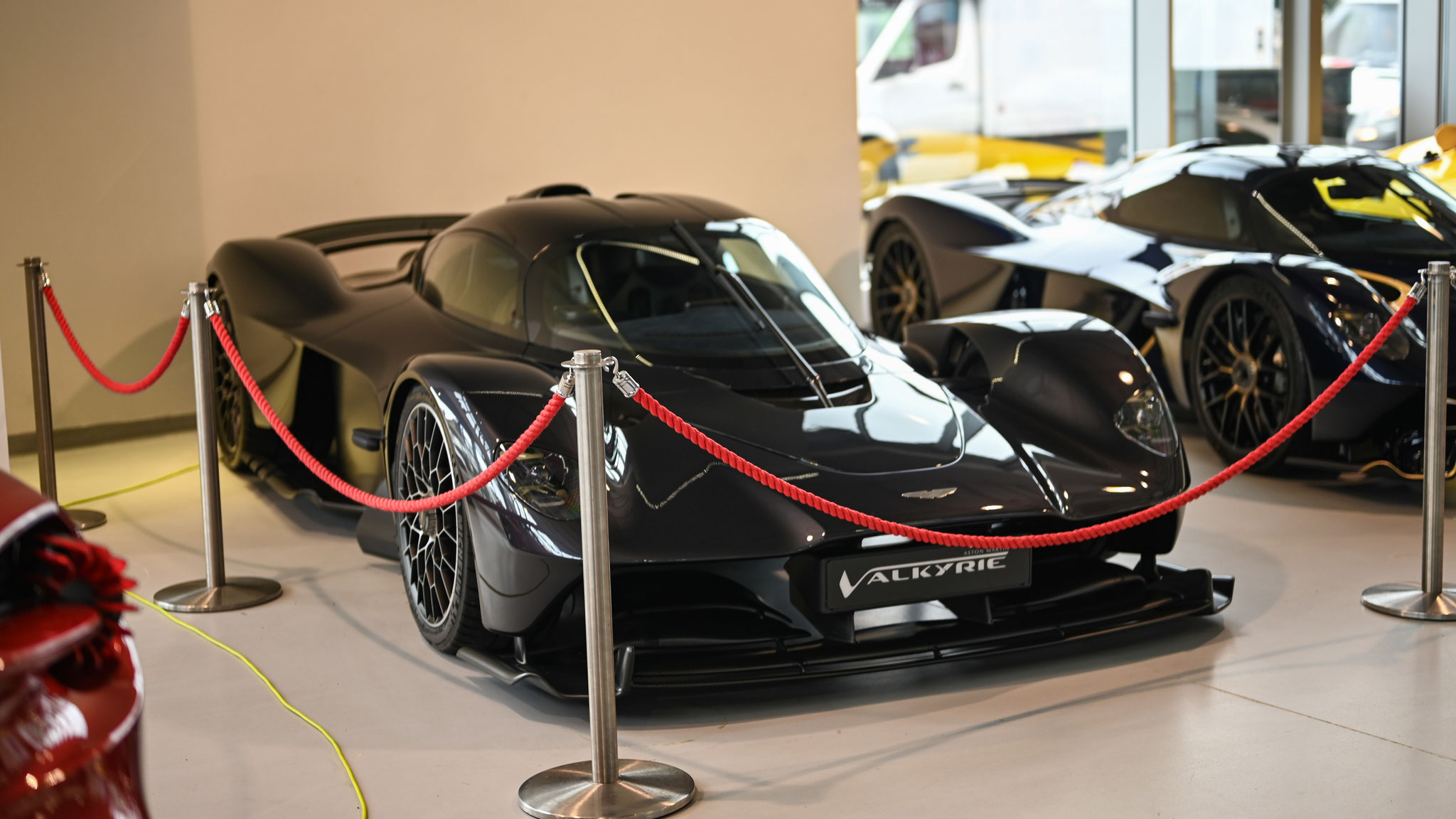 Aston Martin Valkyrie - LJ23WMA (GB)