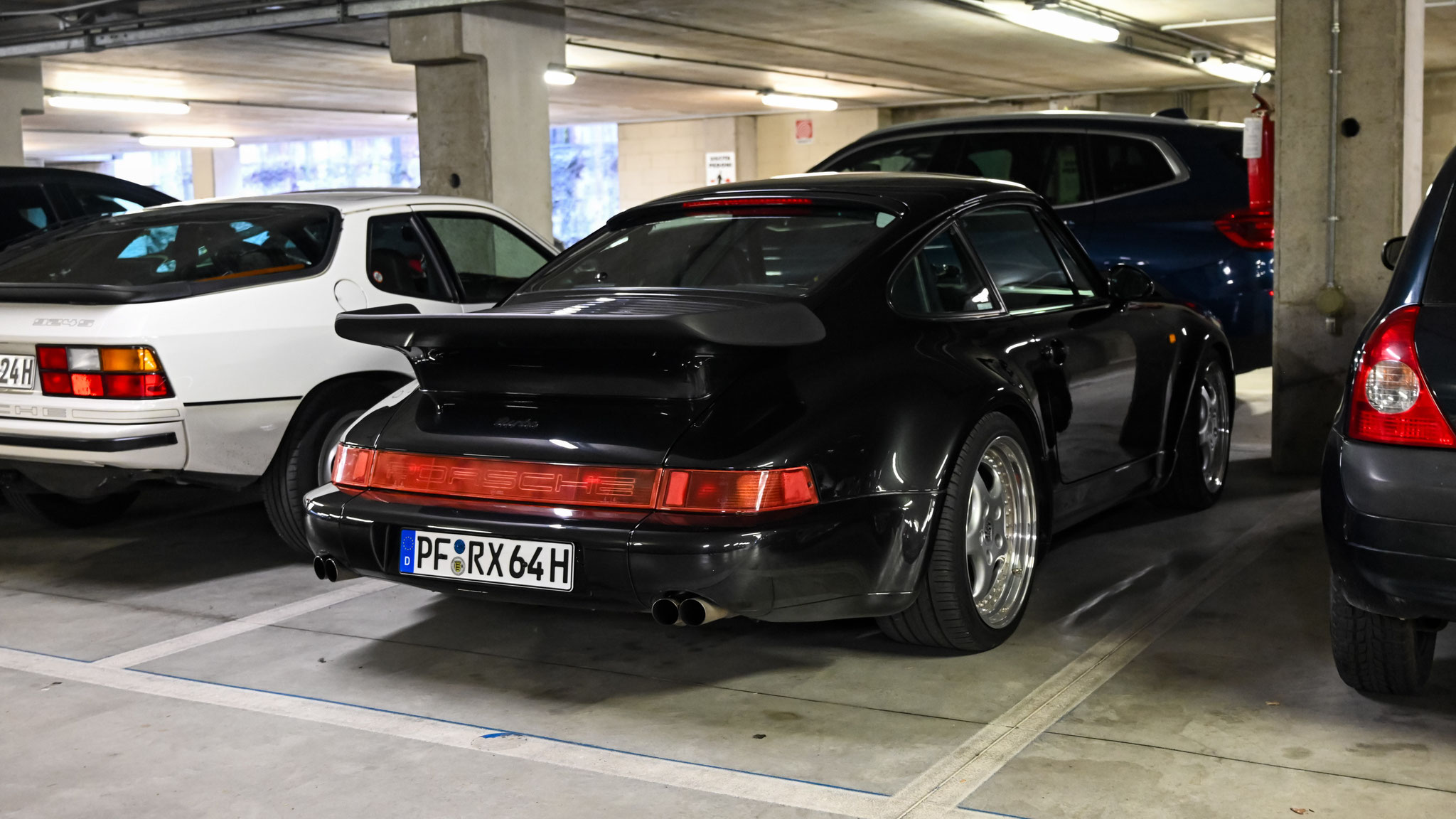 Porsche 964 Turbo - PF-RX64H
