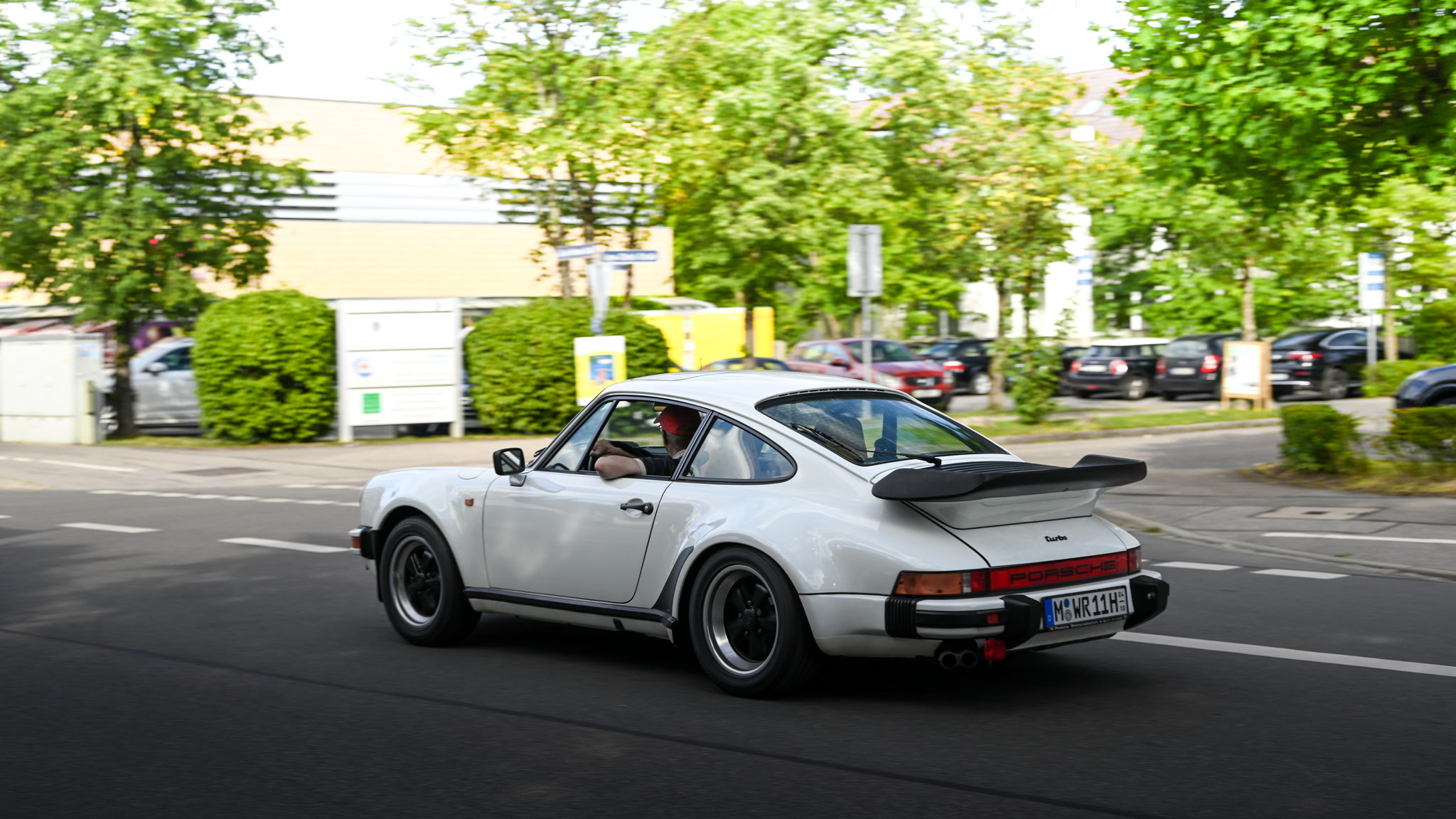 Porsche 930 Turbo - M-WR11H