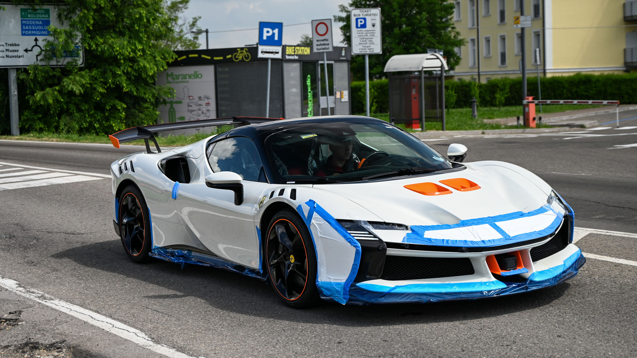 Ferrari SF90 XX Spider - A0P00LCS (ITA)