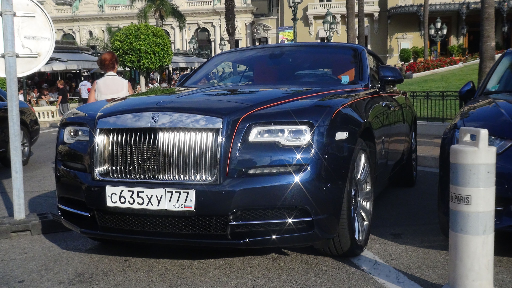 Rolls Royce Dawn - C635XY-777 (RUS)