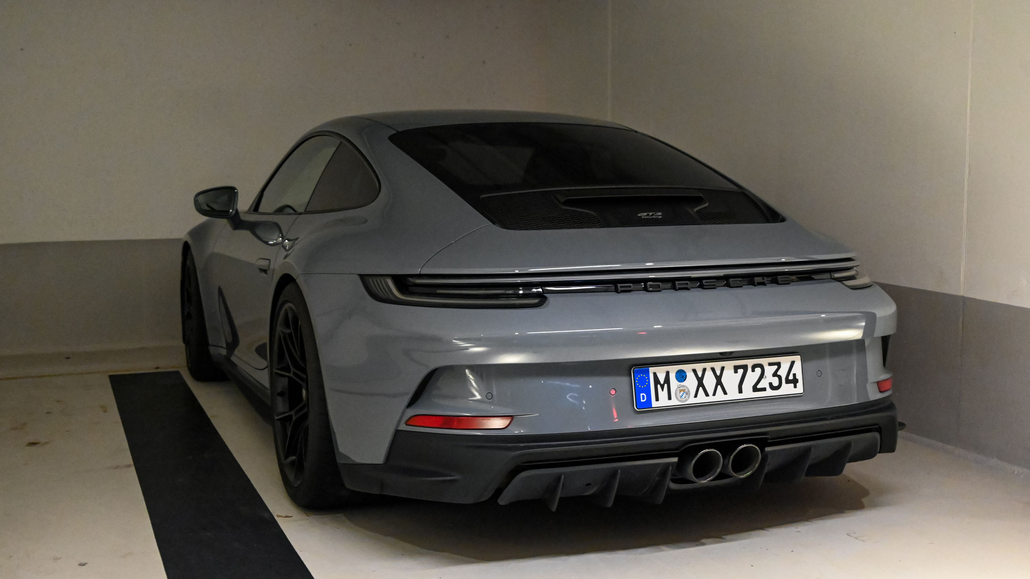 Porsche 992 GT3 Touring - M-XX7234