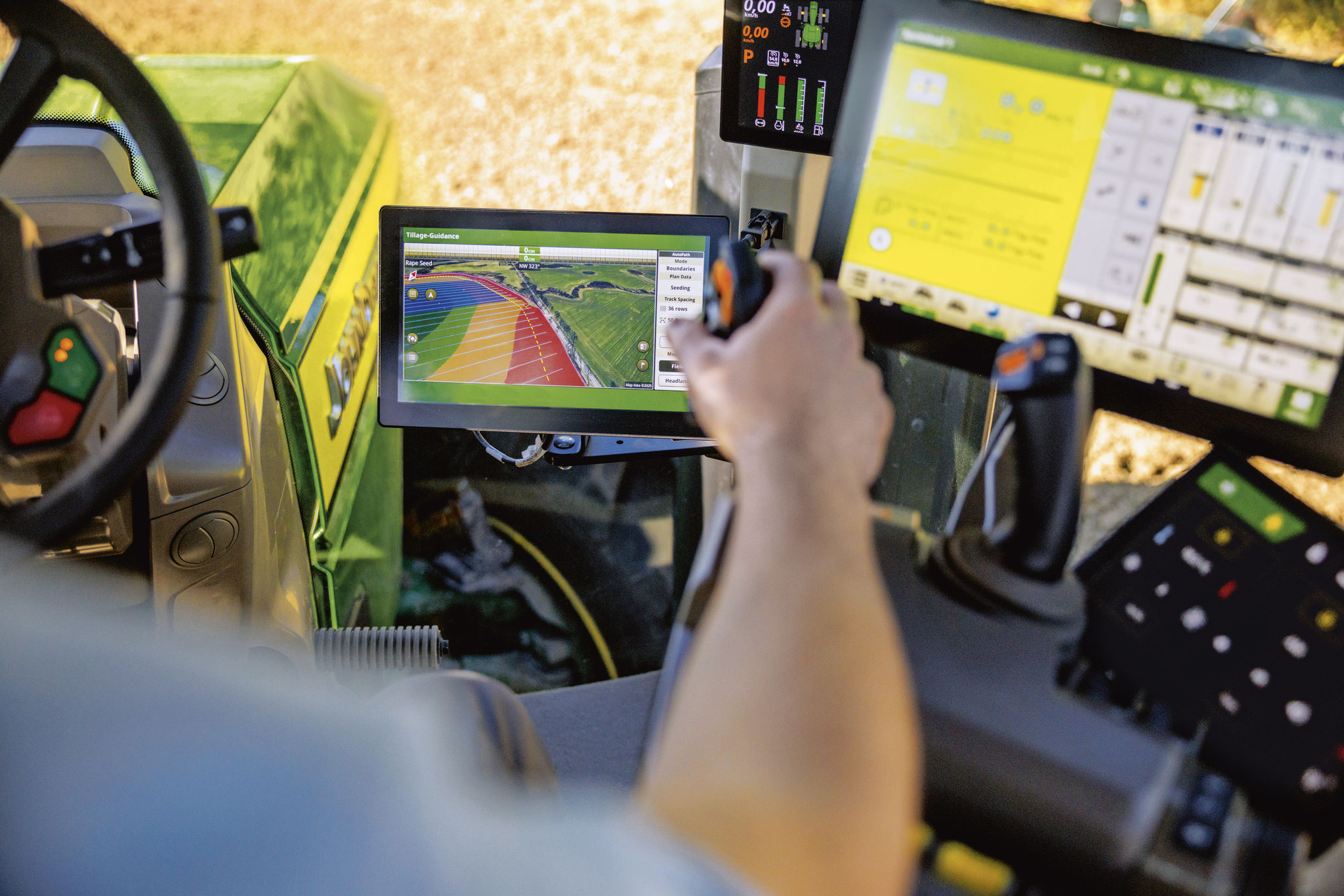 John Deere 8R Großtraktor (Quelle: John Deere)