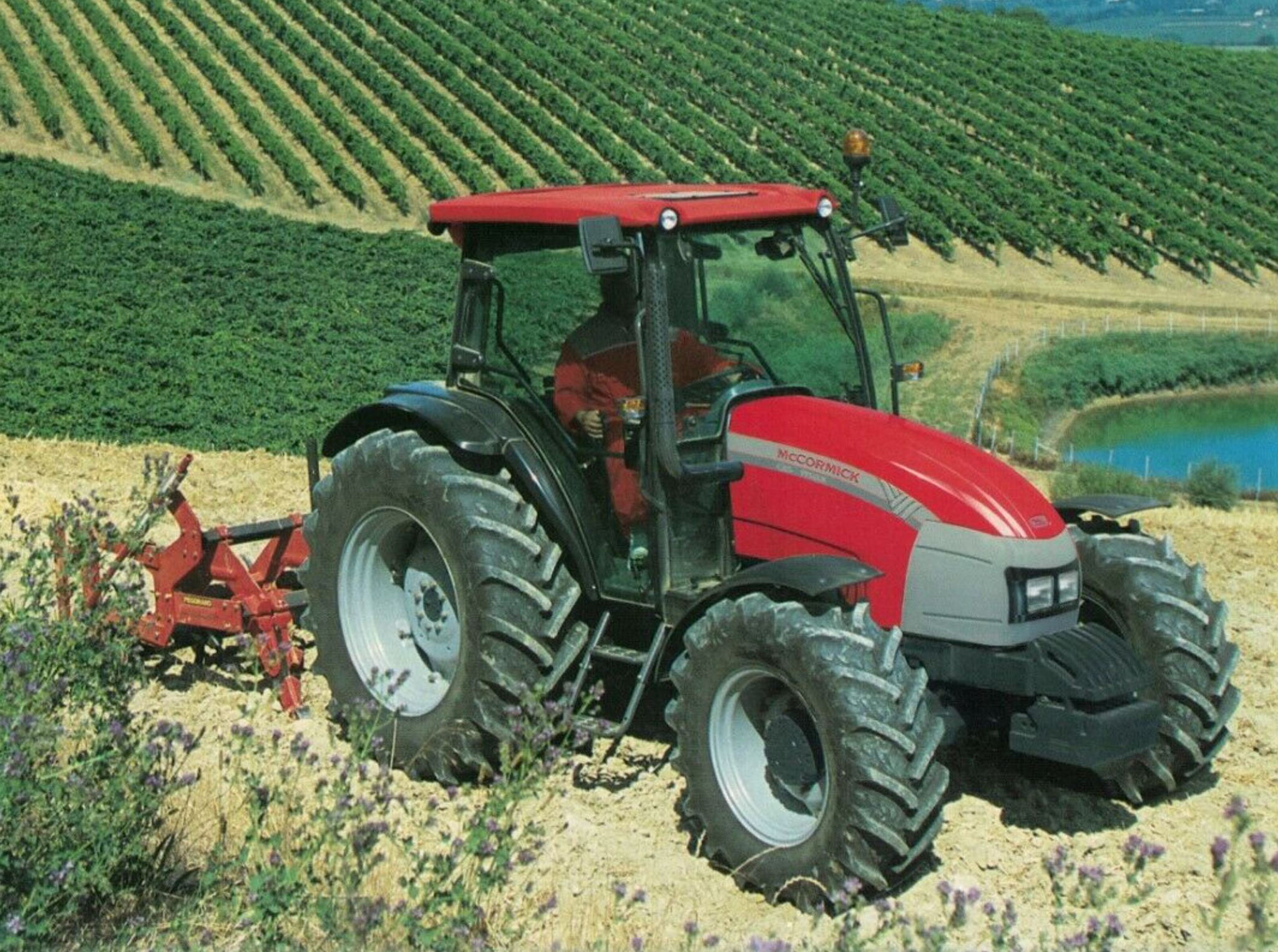 McCormick C80 Max T3 Allradtraktor (Quelle: Argo)