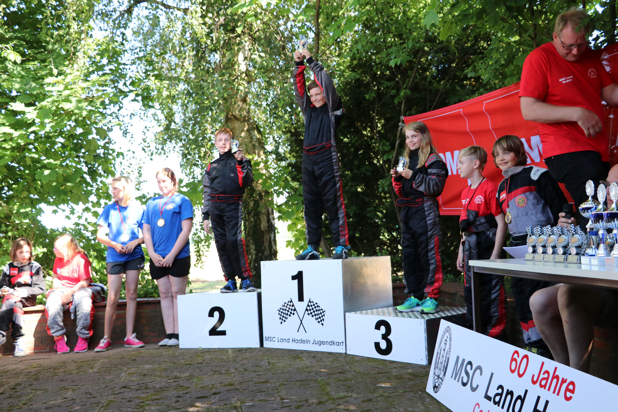 Êin Dreifachsieg in Klasse 2 für Luca Finn Hadeler (Platz 1), Justin Reimers (Platz 2) und Lena Altmann (Platz 3). Lars von Holt verpasste knapp das Treppchen