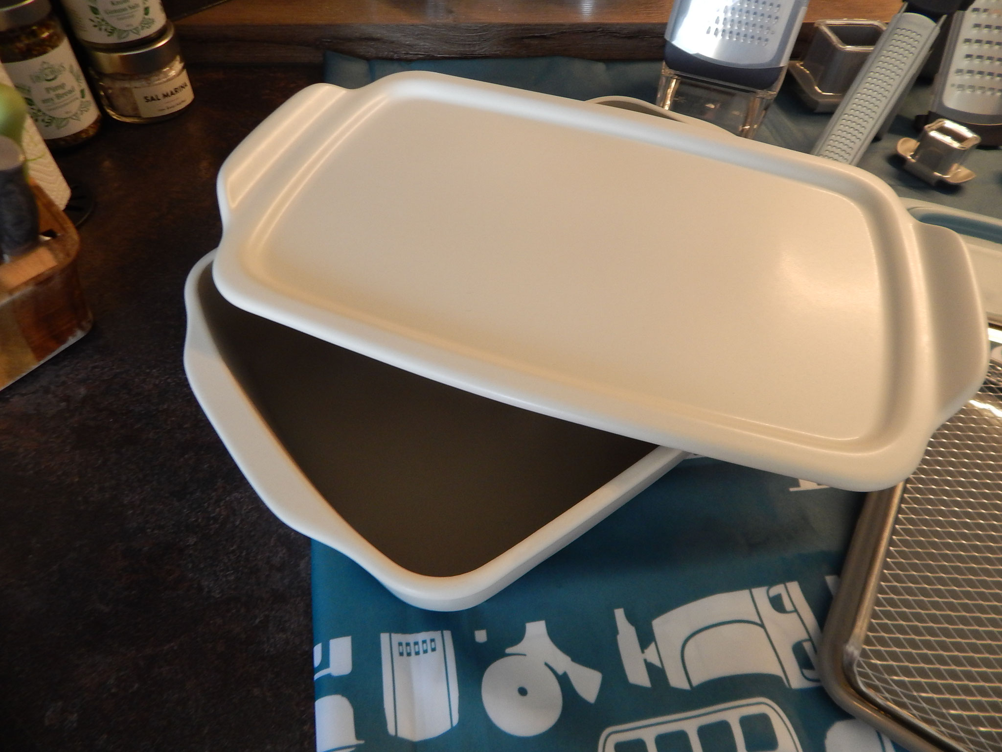 pampered chef ofenhexe mit deckel