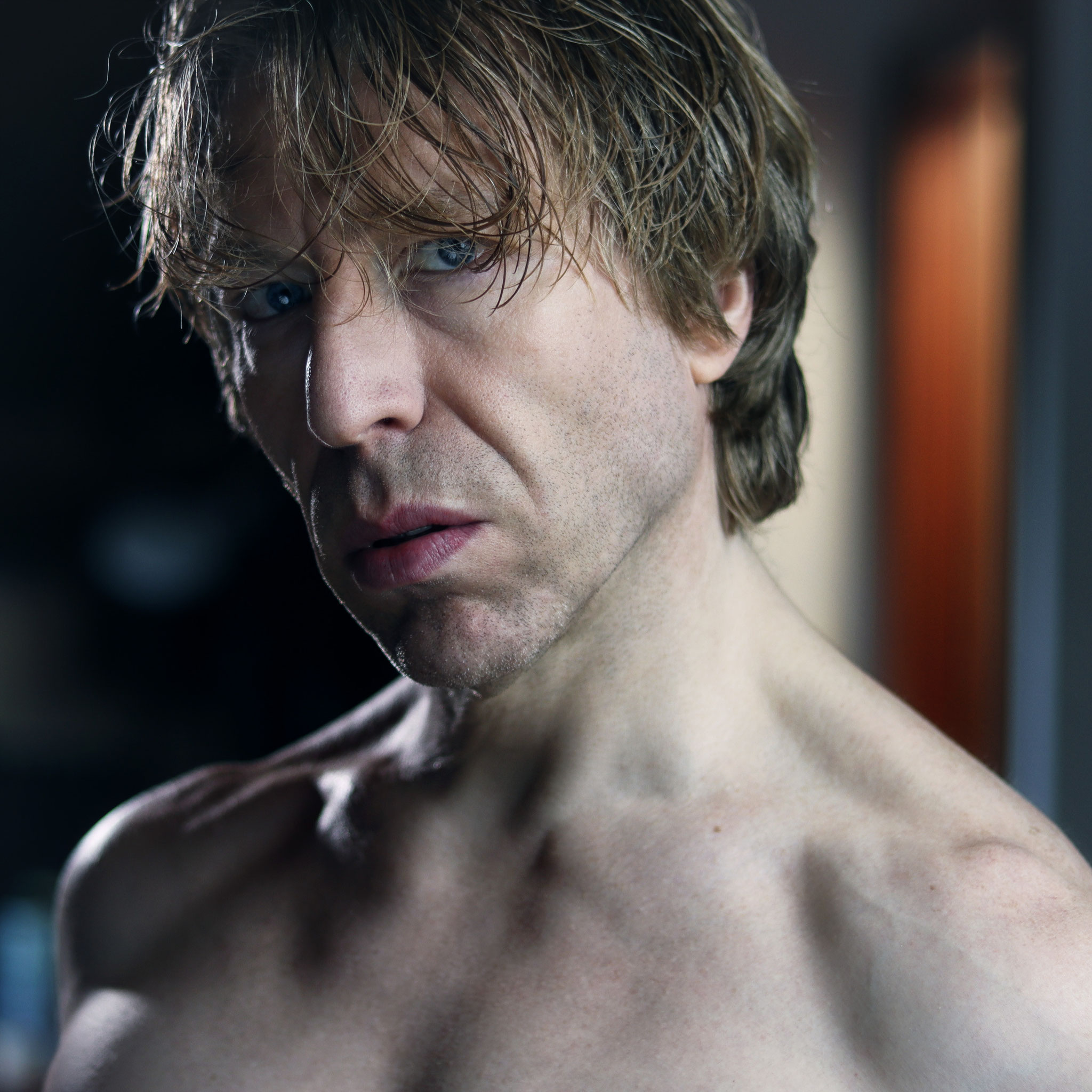 Ottaviano Blitch — shirtless portrait look, shirtless editorial, cinematic portrait of the Italian British actor, intense close-up, attore italiano inglese — 07