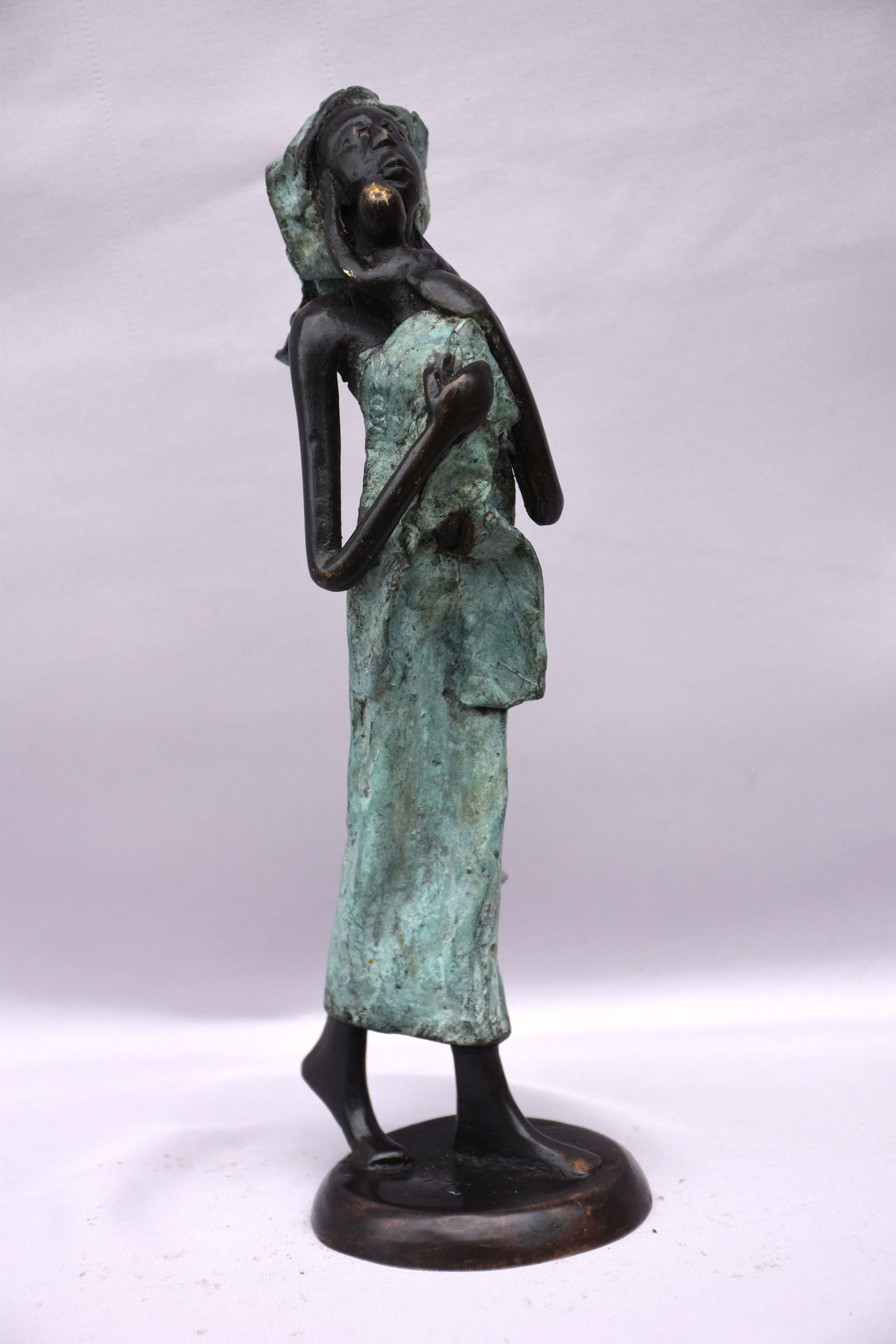 Nabinti - 25,5 cm x 10,5 cm - T.I - 2023