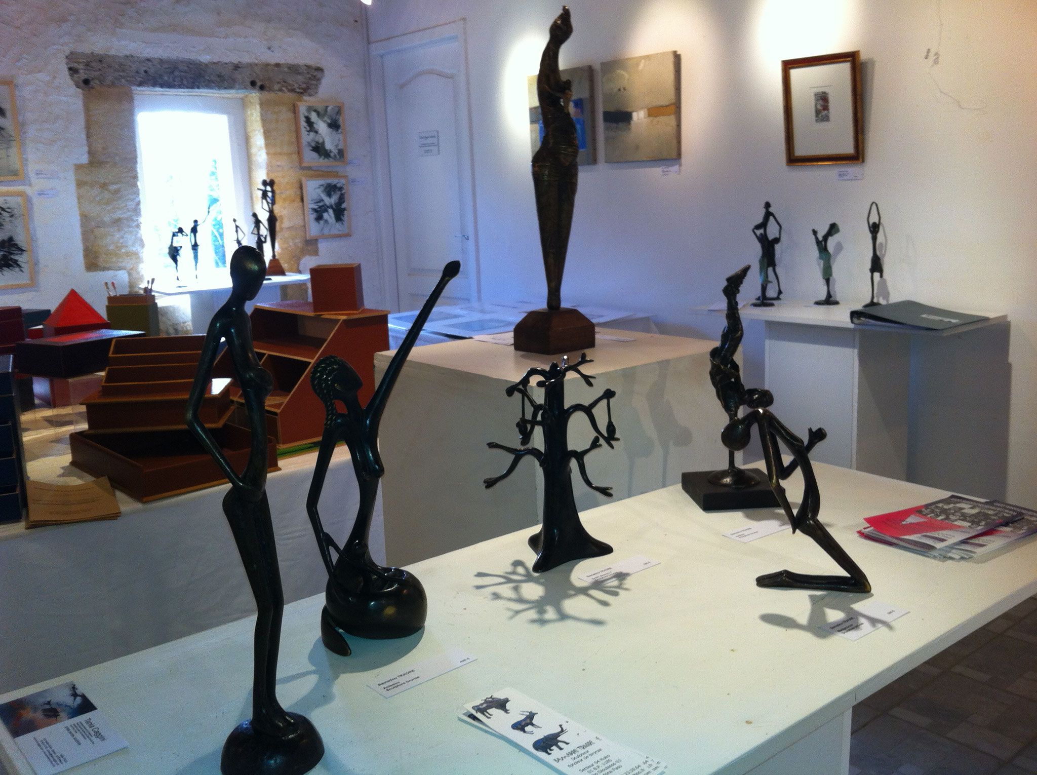 2016 - 24 Mauzac et Grd Castang - Centre d'Art contemporain - Salon des Cadeaux