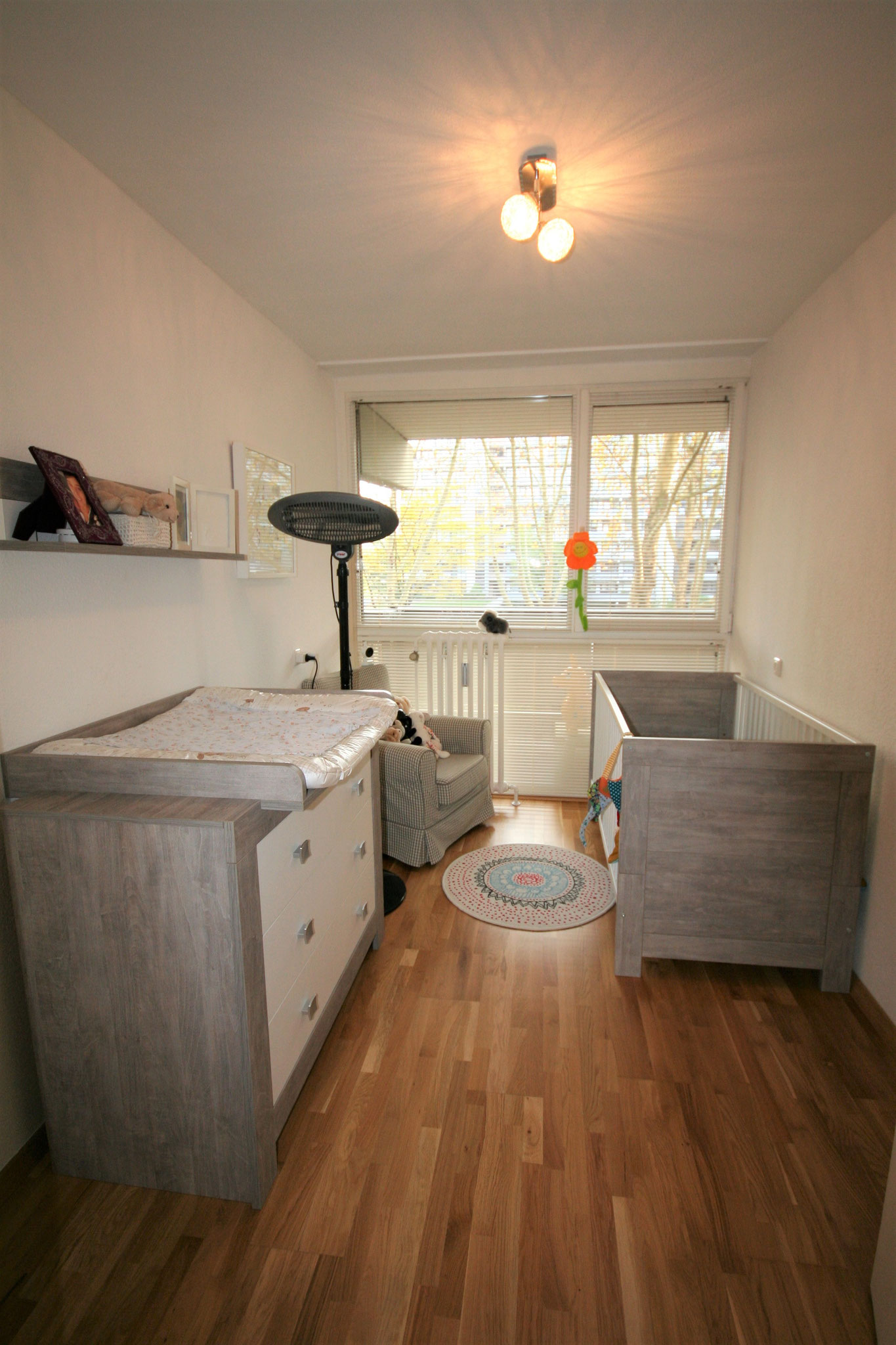 Hochwertig ausgestattete vier Zimmer Wohnung in Köln ...