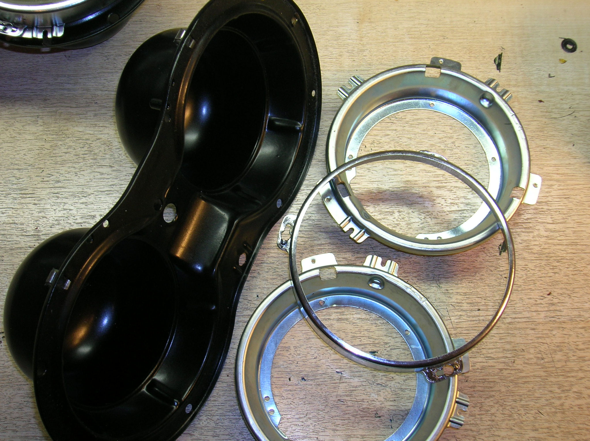 headlight with chromed rings