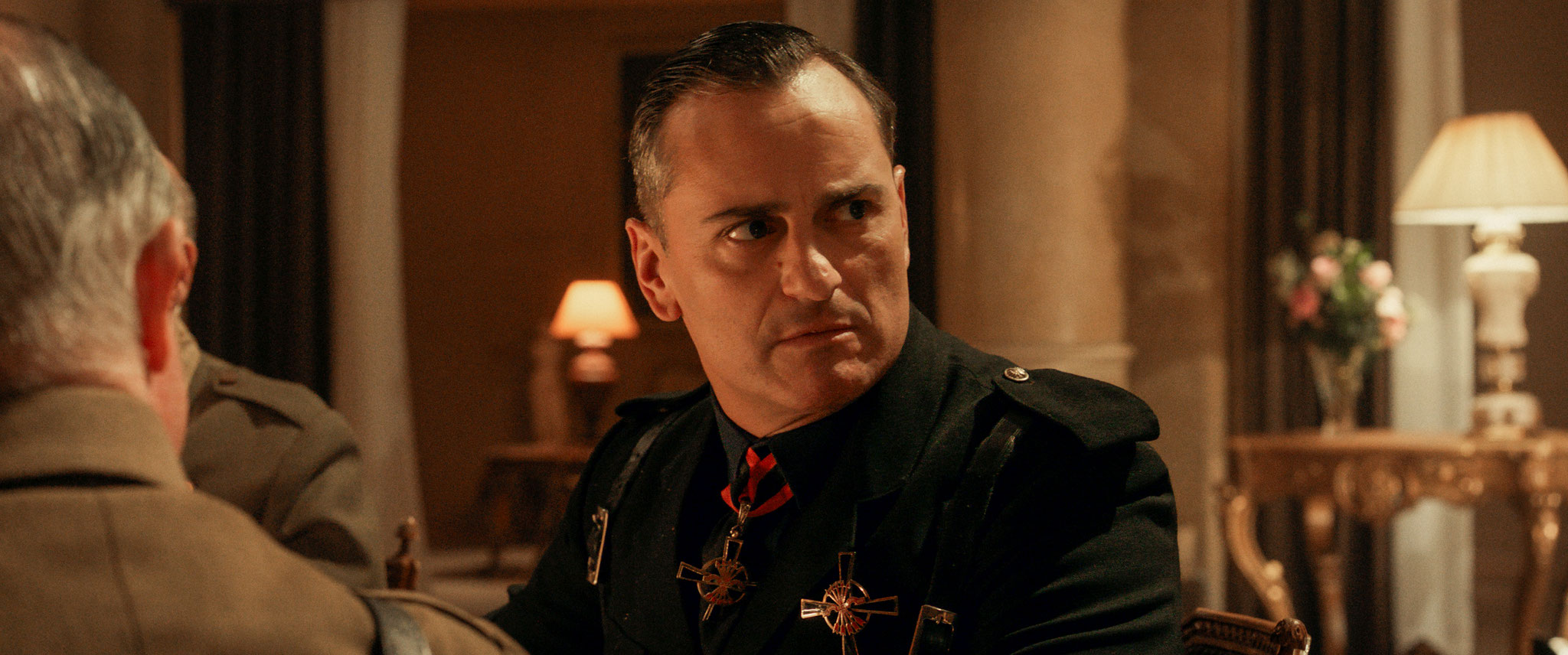 A CENA CON IL DITTATORE  lunedì 27, martedì 28, mercoledì 29: ore 21:00 #acenaconildittatore