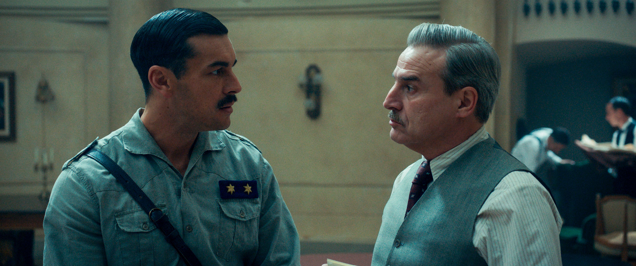 A CENA CON IL DITTATORE  lunedì 27, martedì 28, mercoledì 29: ore 21:00 #acenaconildittatore