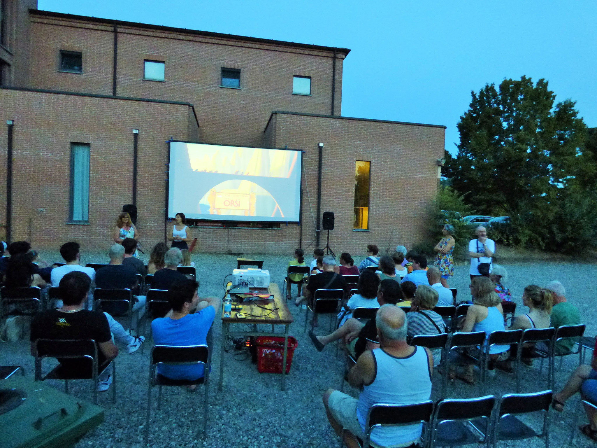 Niviano cinema sotto le stelle estate 2023  LA FAMOSA INVASIONE DEGLI ORSI IN SICILIA  Niviano - giovedì 20 luglio: ore 21:15 