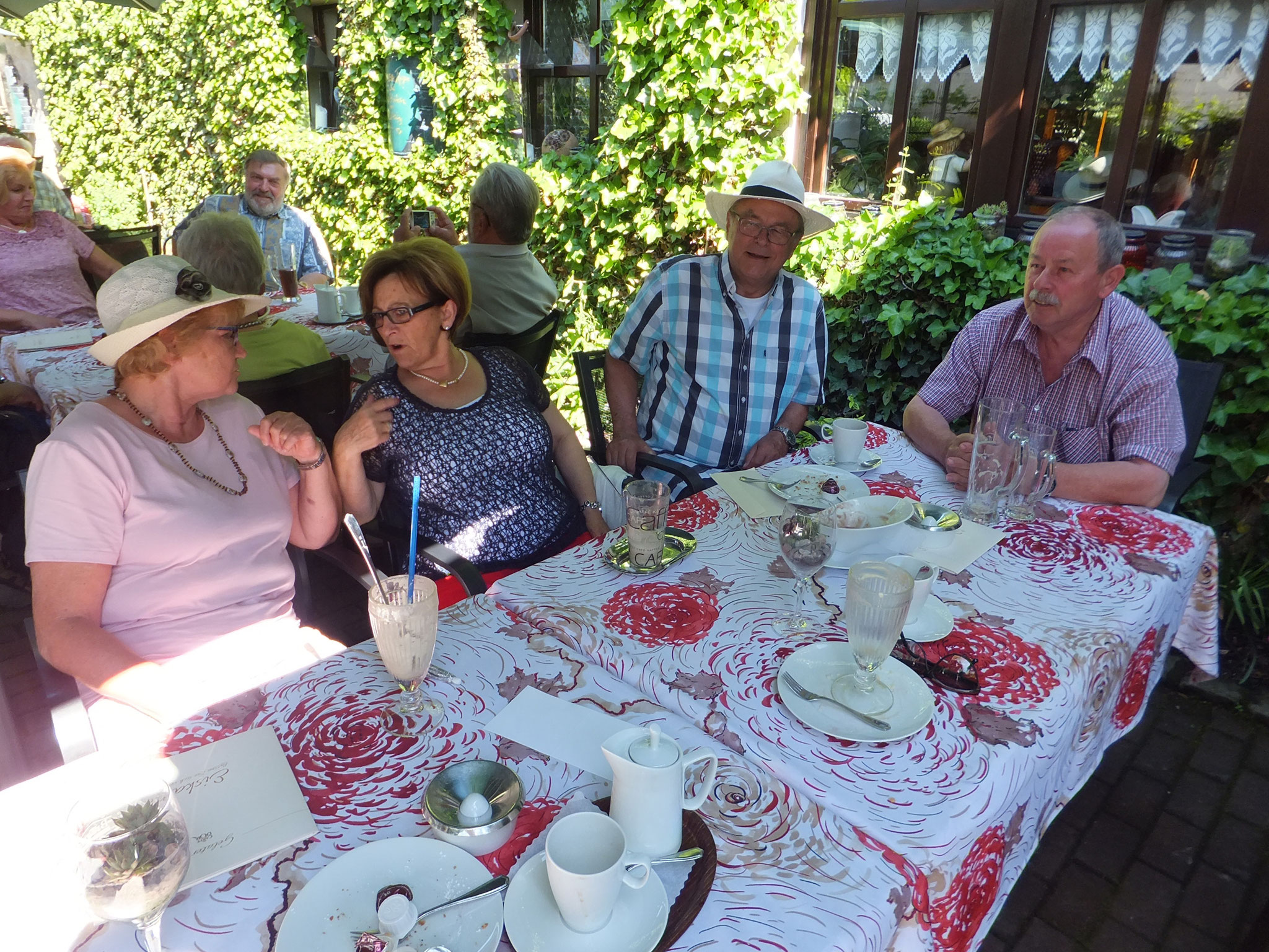 Einkehr in Handthal "Der BrunnenHof"