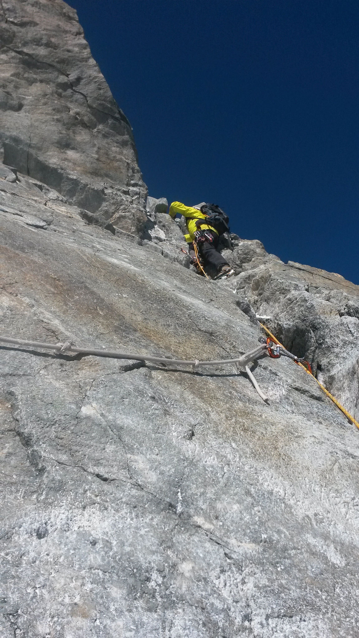 Gisi im Vorstieg in der Felsbarriere Klettern 3a