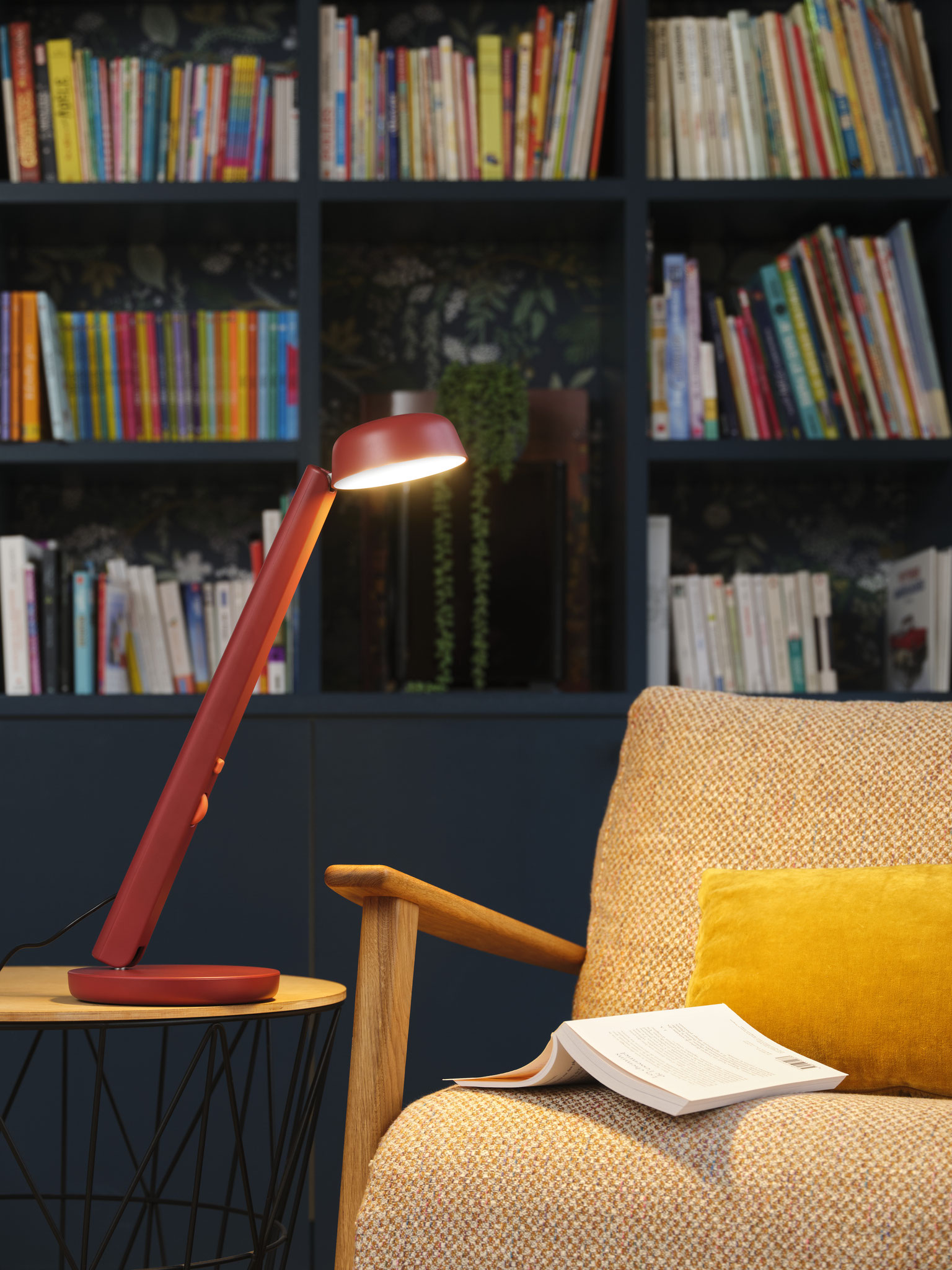 lampe-de-chevet-design-rouge-polux.jpg