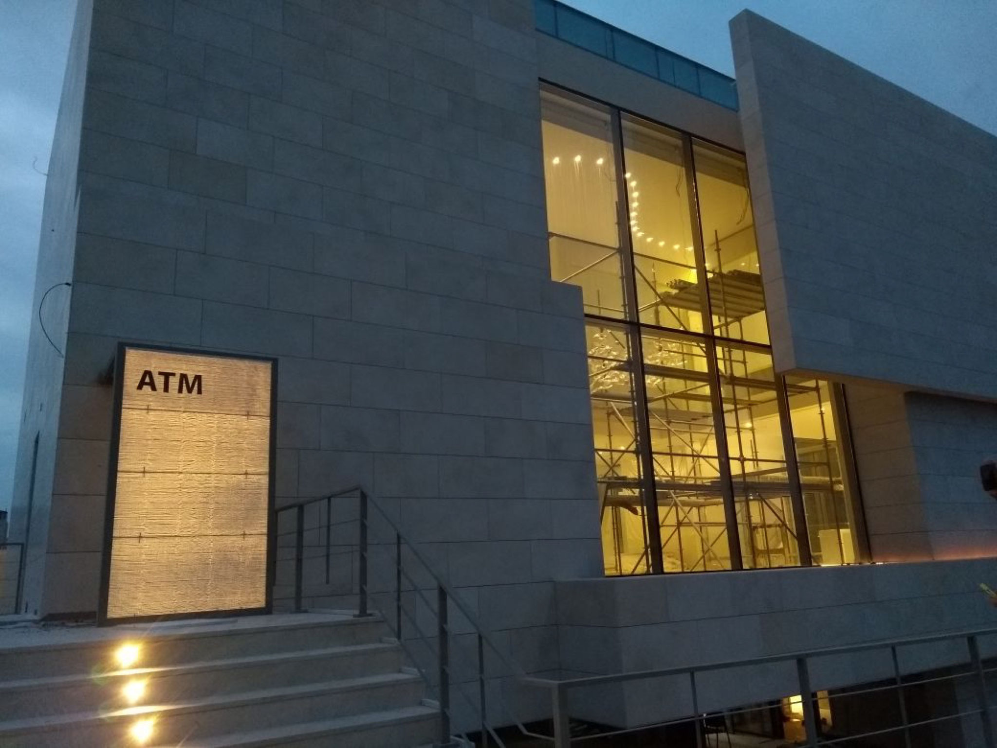 Capital Bank Vip Branch Amman Jordan Lucem Lichtbeton