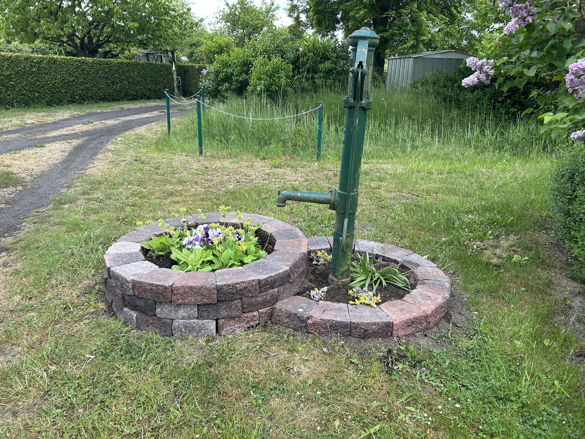 neue Brunnenumrandung