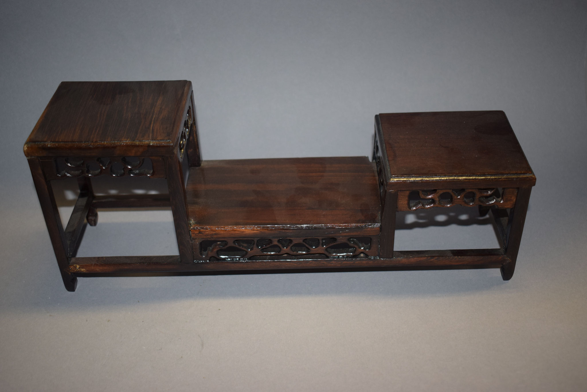 Etagere mit 3 Ebenen aus Mahagoni Holz, 30x12cm