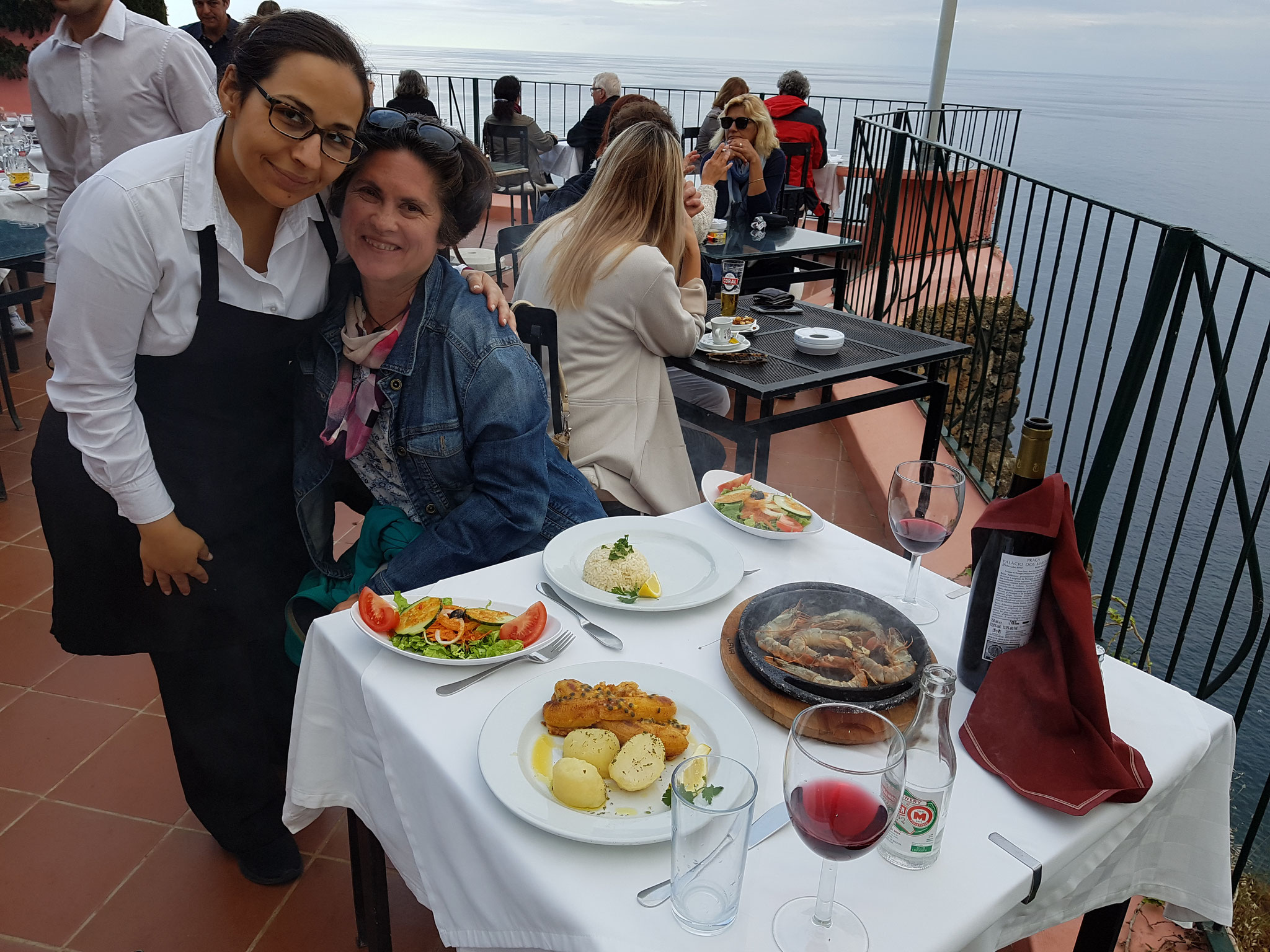 ... unsere schöne Hotelterrasse