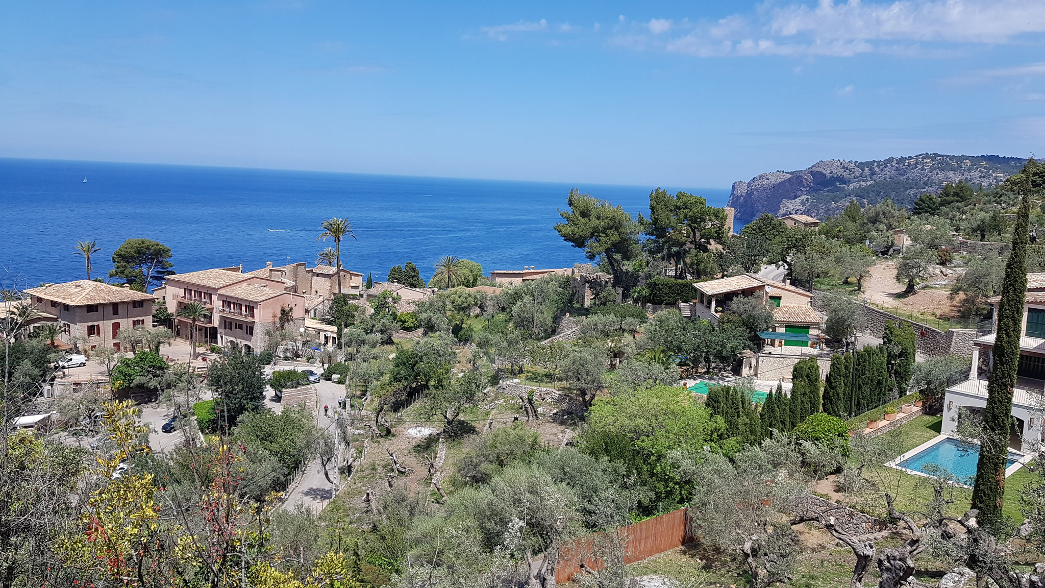 ... entlang der Küste Richtung Port de Valldemossa 
