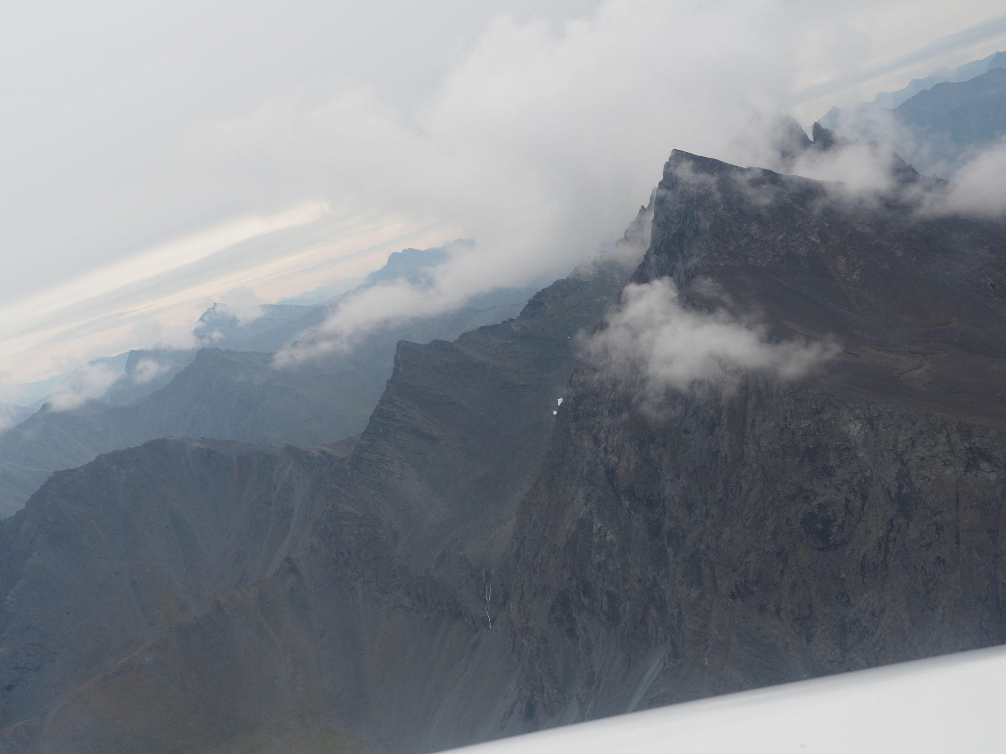 ... wir überfliegen die Brooks Range - North to Alaska!