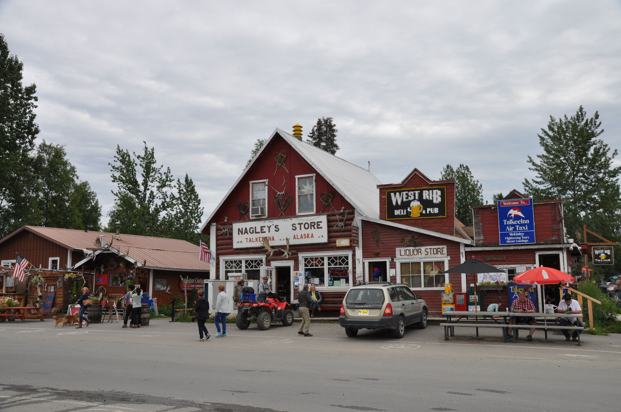 Talkeetna - „Ort, wo am Fluss Nahrung gelagert wird“