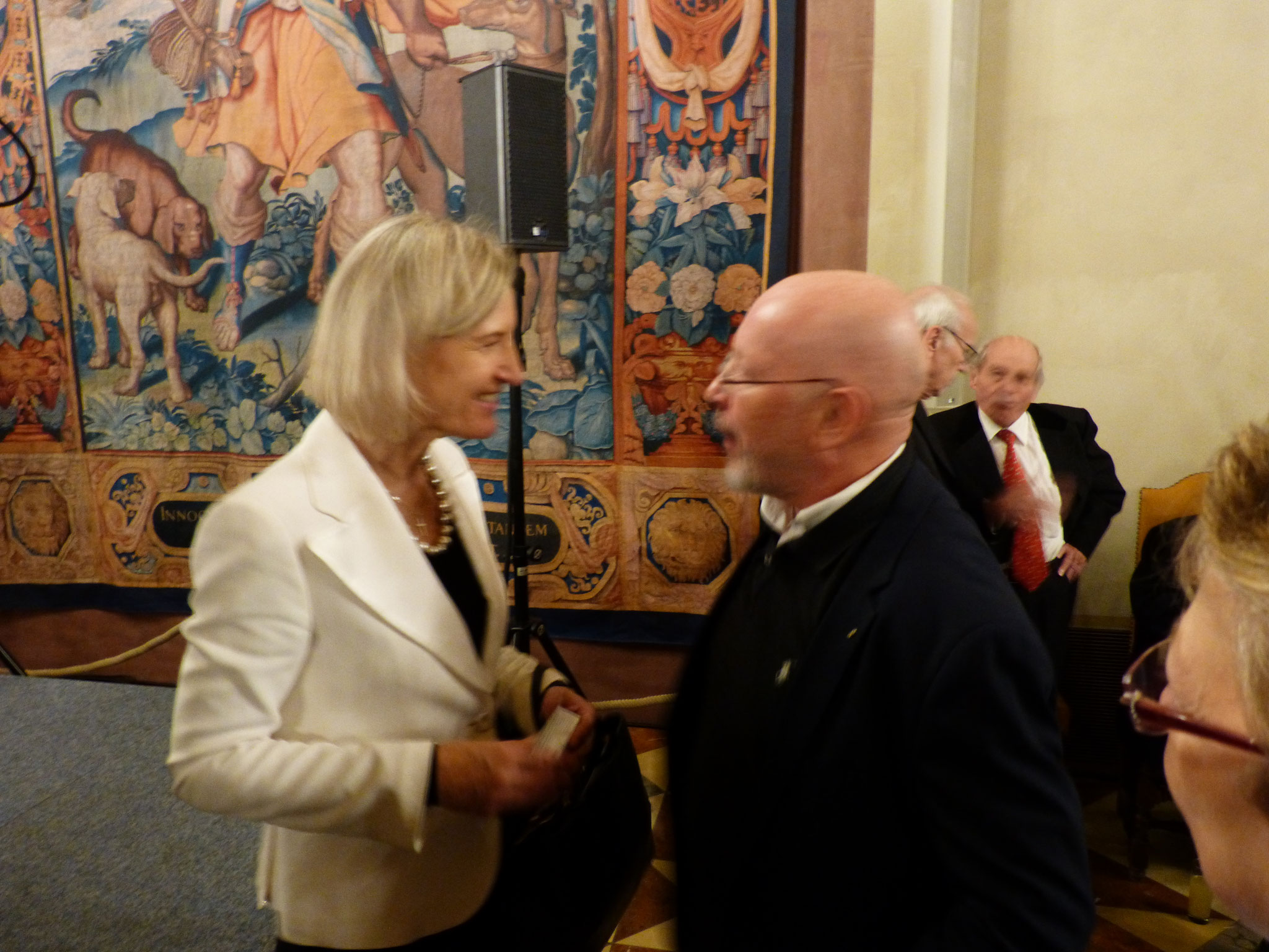 Dr. Dieter Körner im Gespräch mit der WBU Präsidentin Frau Prof. Angelika Niebler