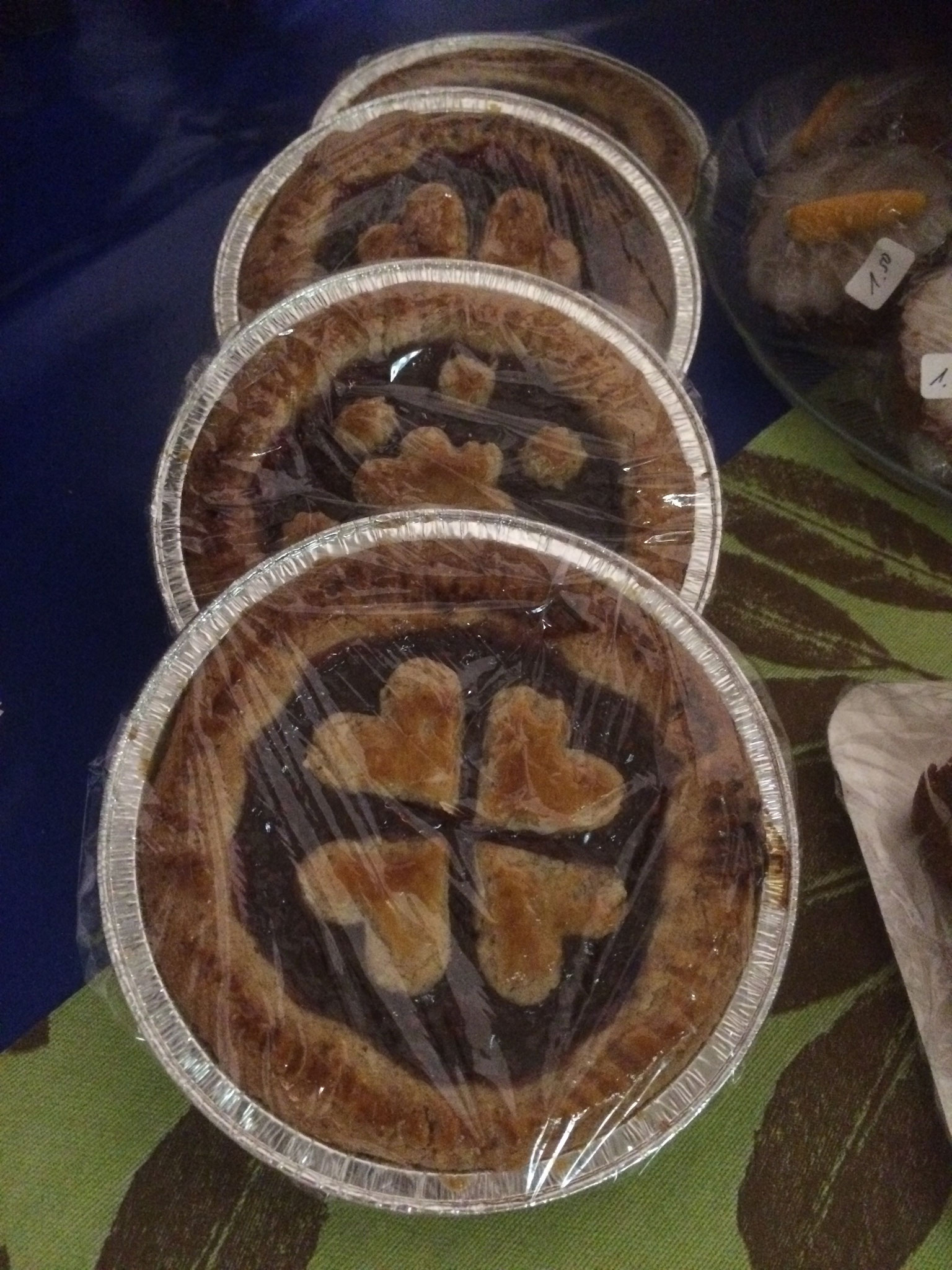 Mini-Linzer mit Himbeerkonfi
