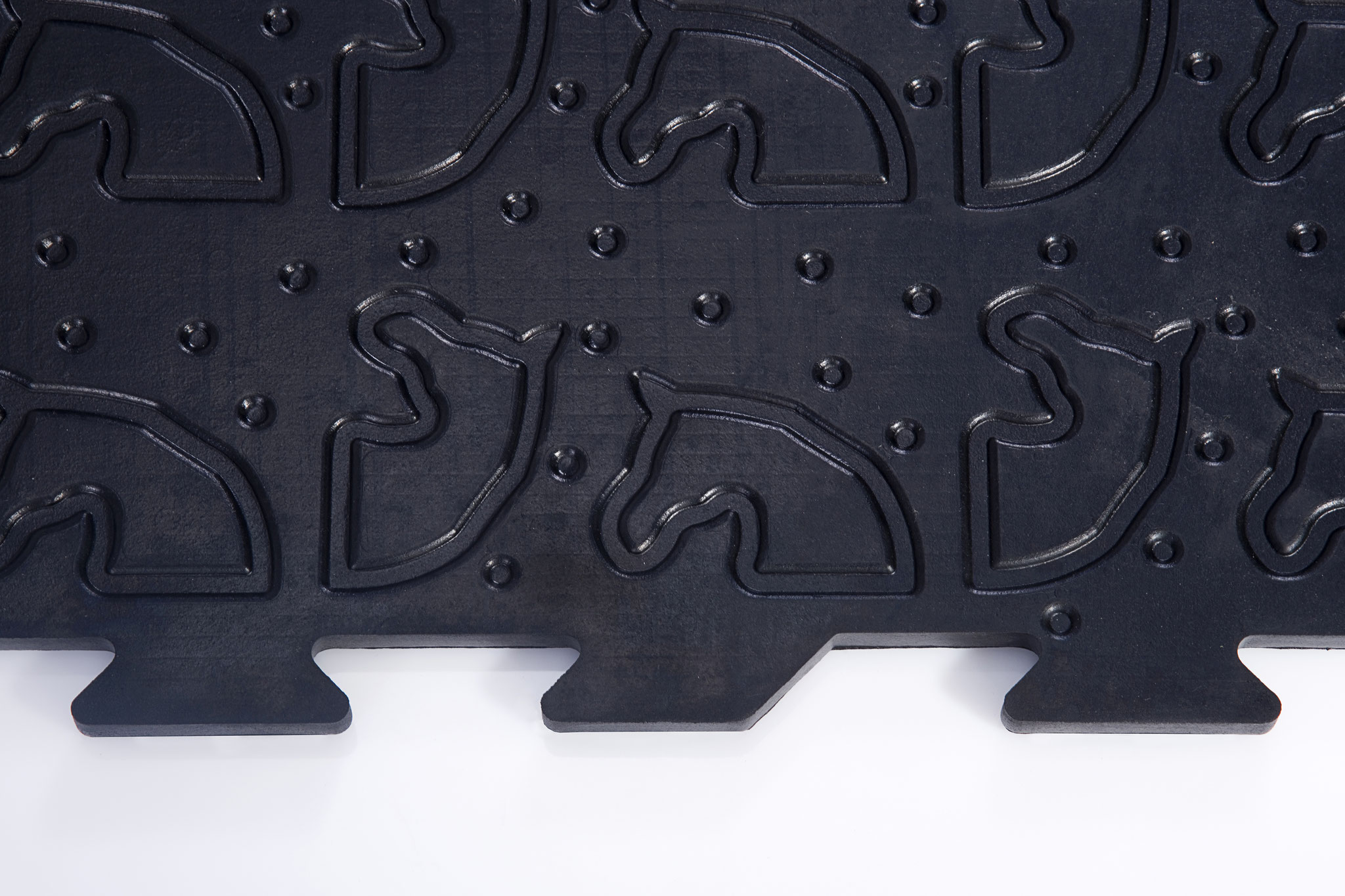 Waterproof rubber mats for open barns and loose stables SAGUSTU