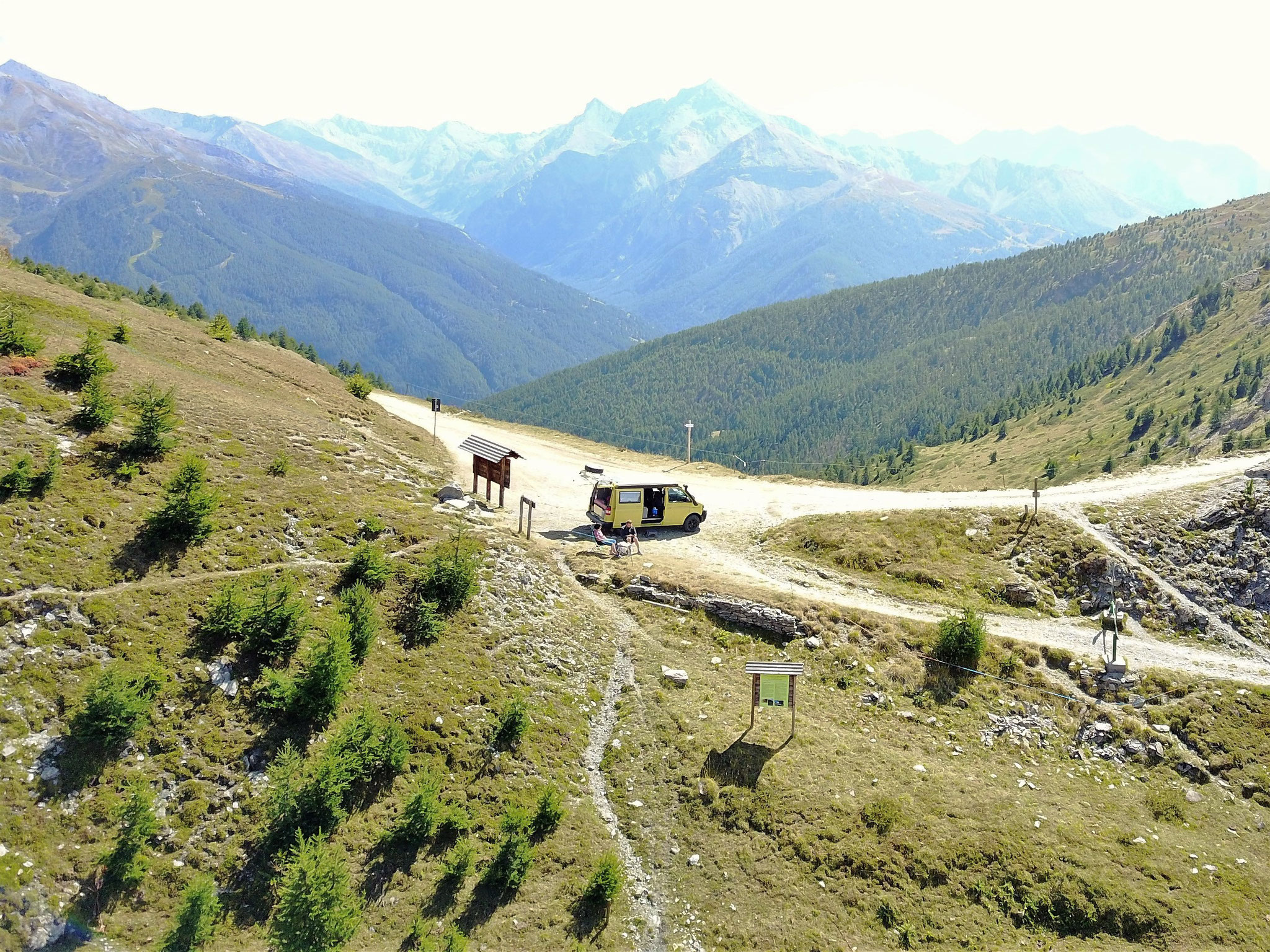 Westalpen: mit dem Offroad VW Bus in die Westalpen - 4X4 | OVERLAND