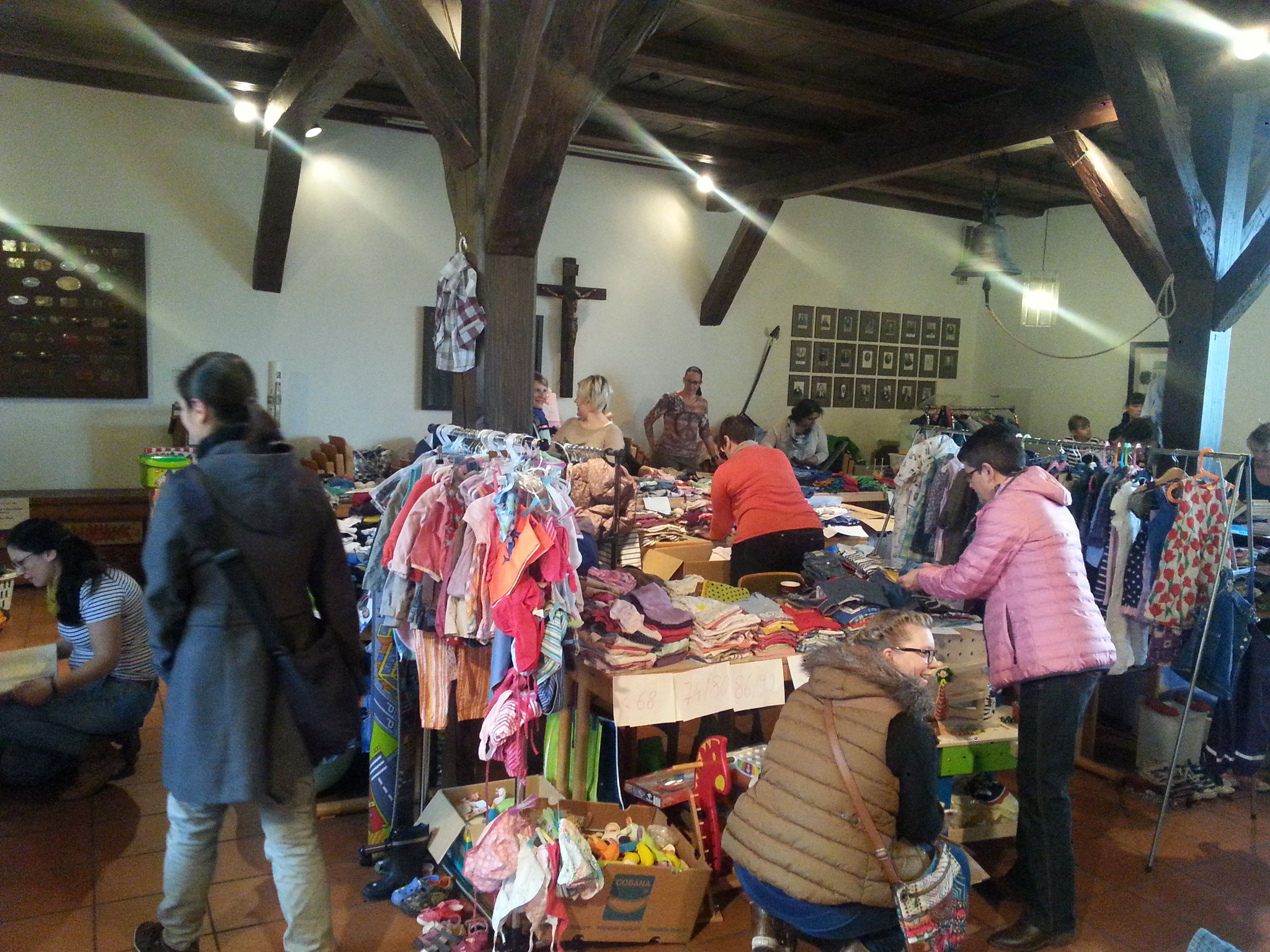 Flohmarkt rund ums Kind. - Kindergarten-Flohmarkt St. Peter und