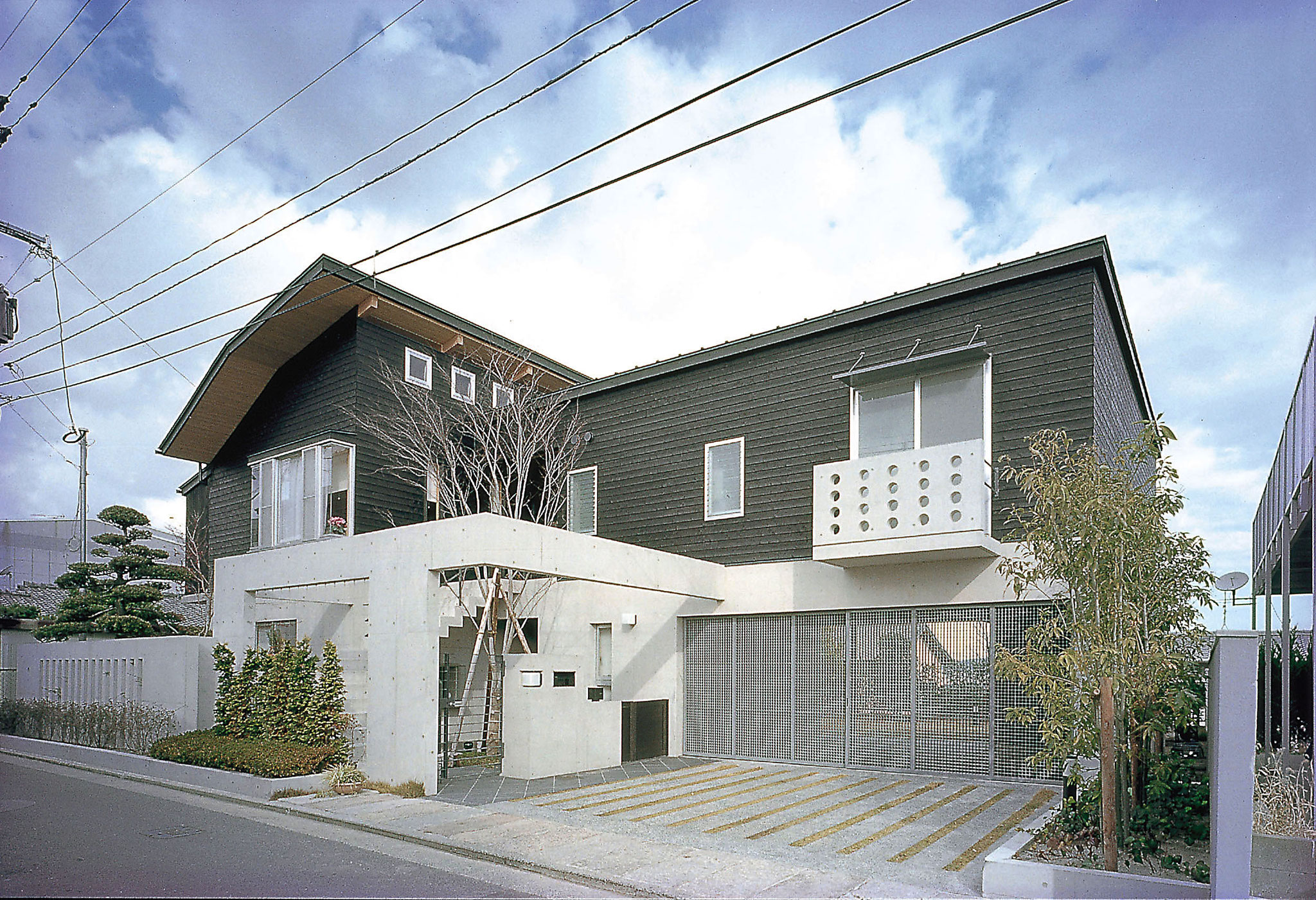 HOUSE IN KASHII FUKUOKA JAPAN 1999 香椎の家 福岡県 - ブラック