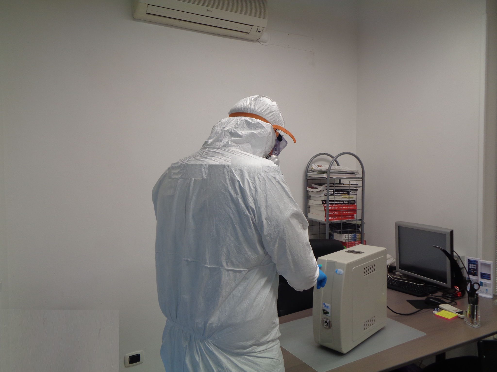 Decontaminazione di un ufficio con ozono a Roma