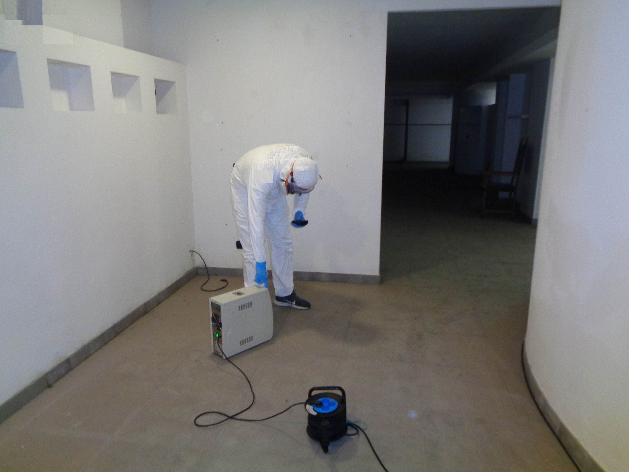 Decontaminazione di un magazzino con ozono a Roma