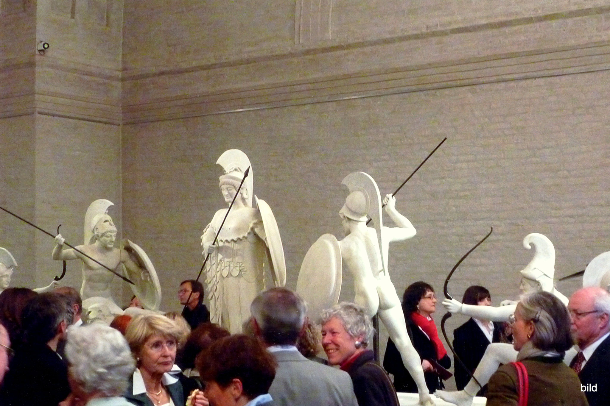 Münchner Glyptothek – Die Aegineten wehren sich · Γλυπτοθήκη Μοναχου, οι Αιγινίτες αμύνονται.