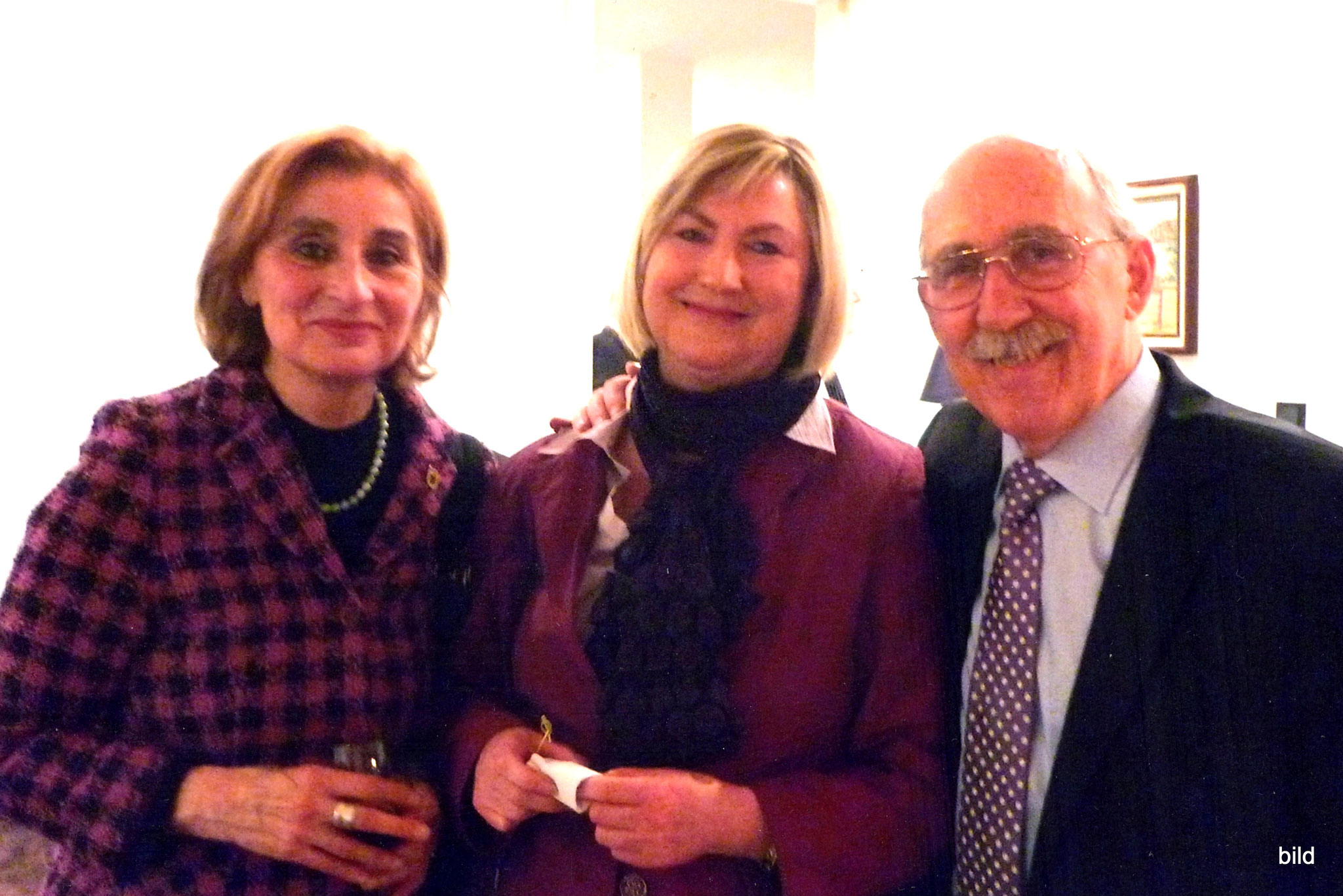 Mit Stadträtin Monika Renner (links) und Anne 2012 · Μέ τήν Δημοτ. Συνβουλο Ρ.Ρεννερ αριστ.