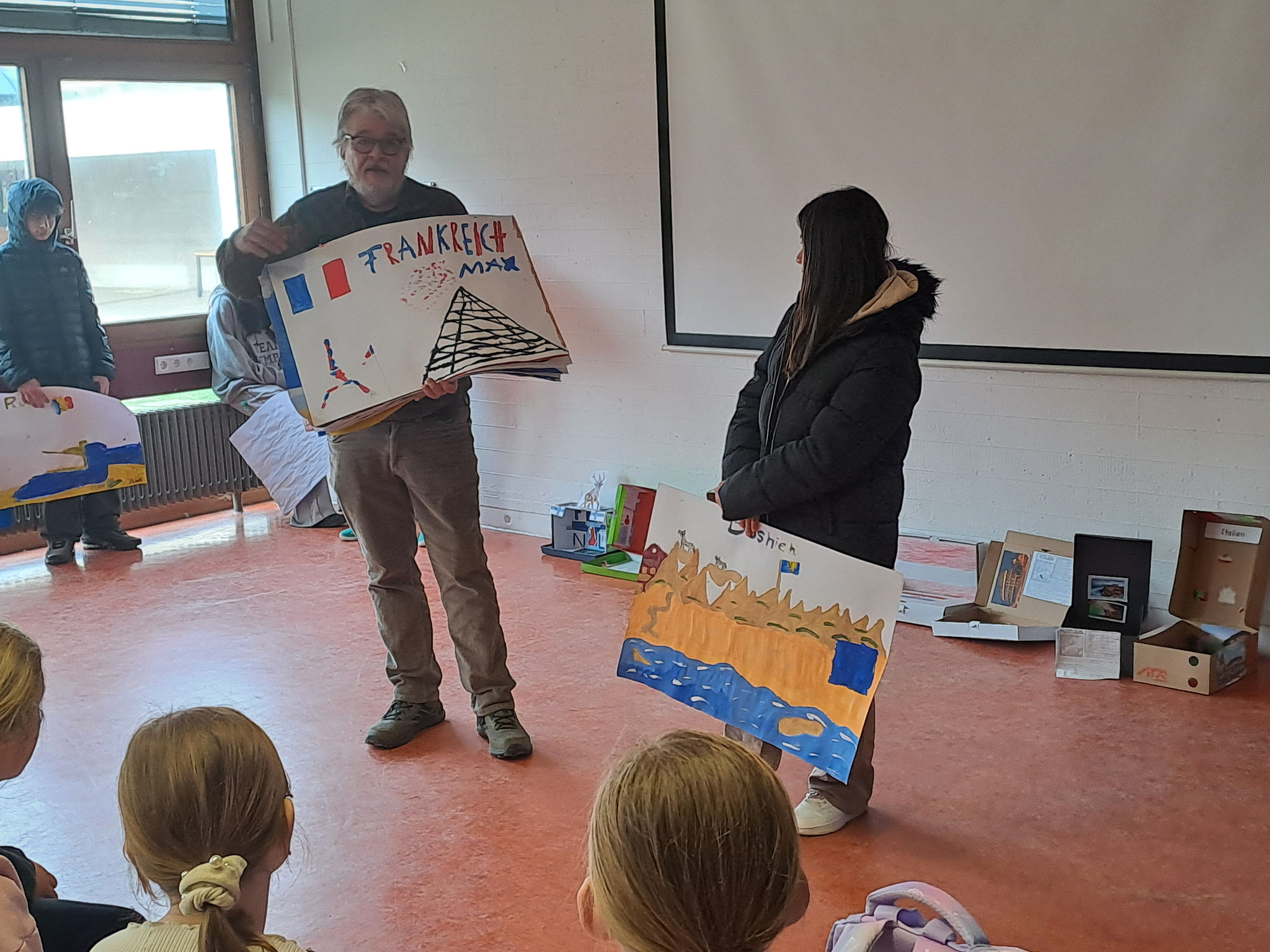 Herr Hugendubel bei der Präsentation 
