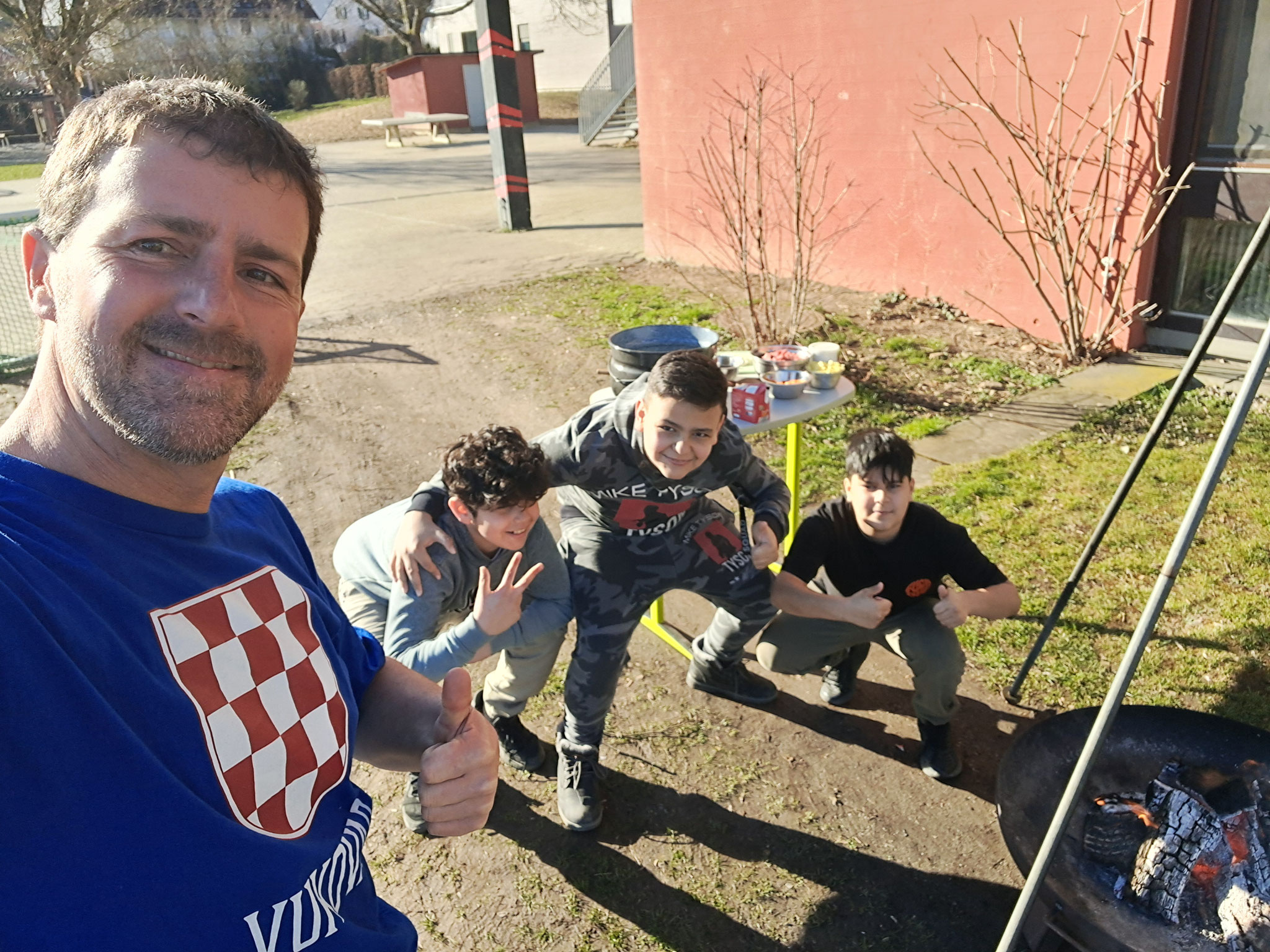 Es gibt Gulasch mit Herrn Kremer