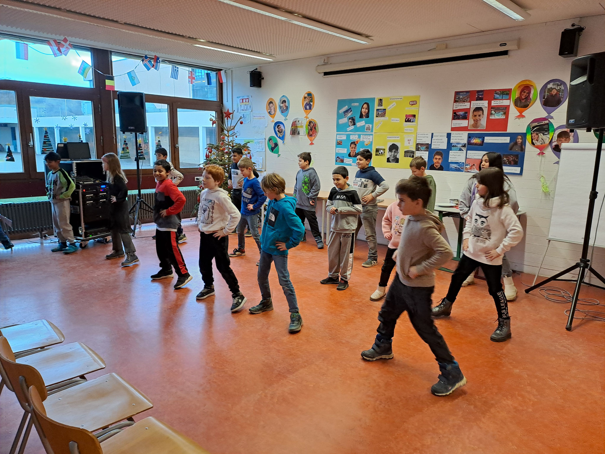 GS 2 & 3 beim Tanz