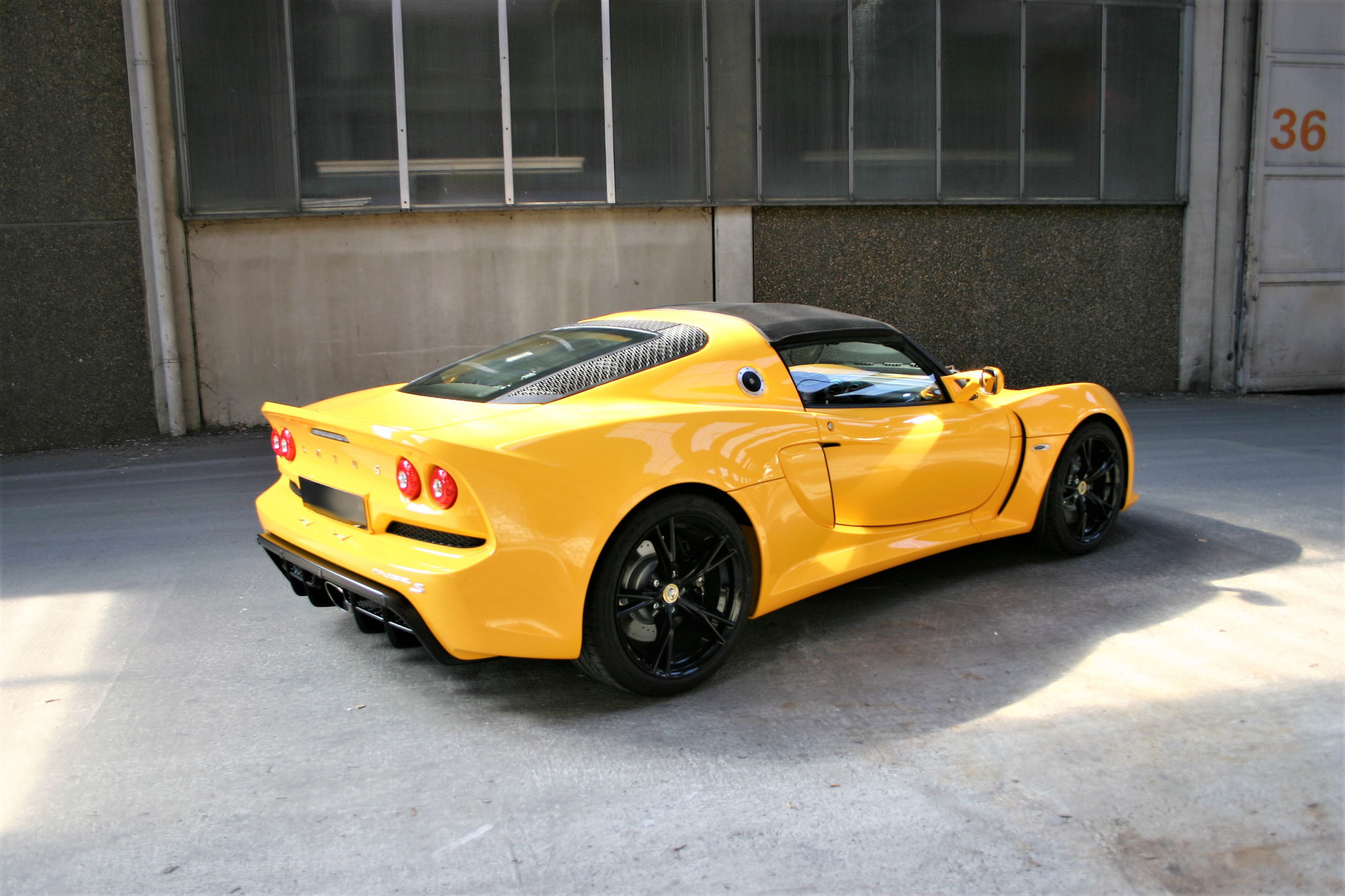 Lotus Exige S Roadster Heck seitlich