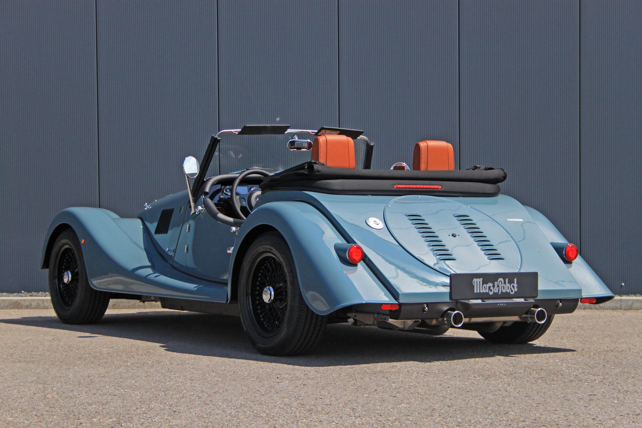 Morgan Plus Four Heck Schräg Links