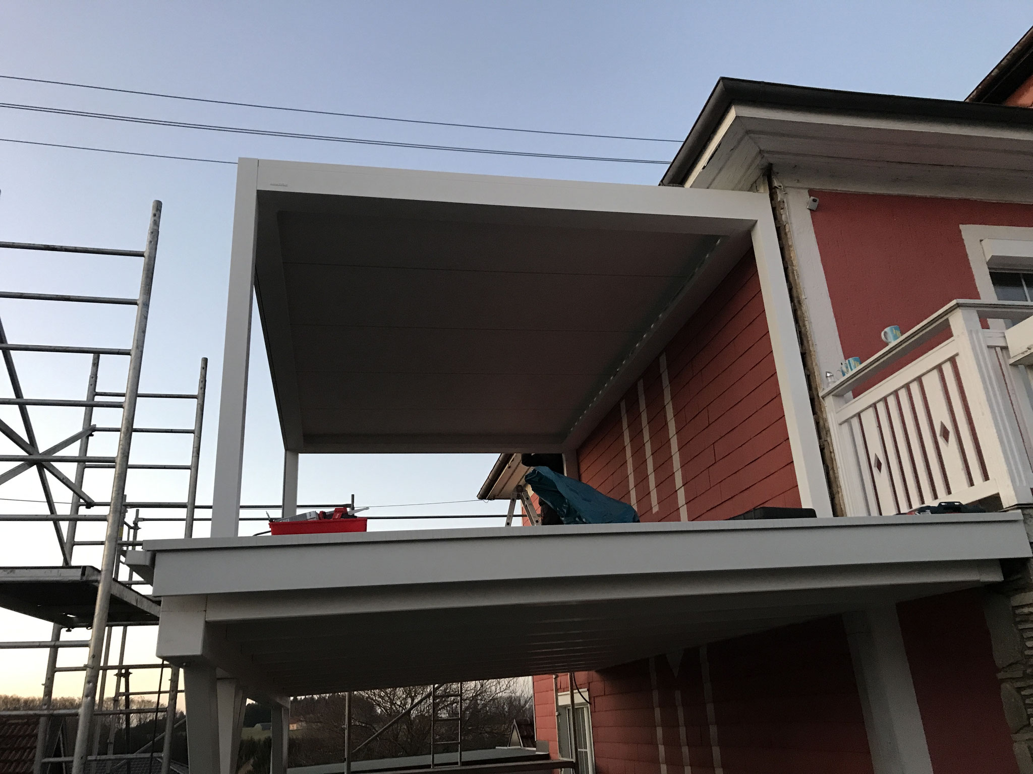 Montage Lamellendach Aluminium Premium Balkon 