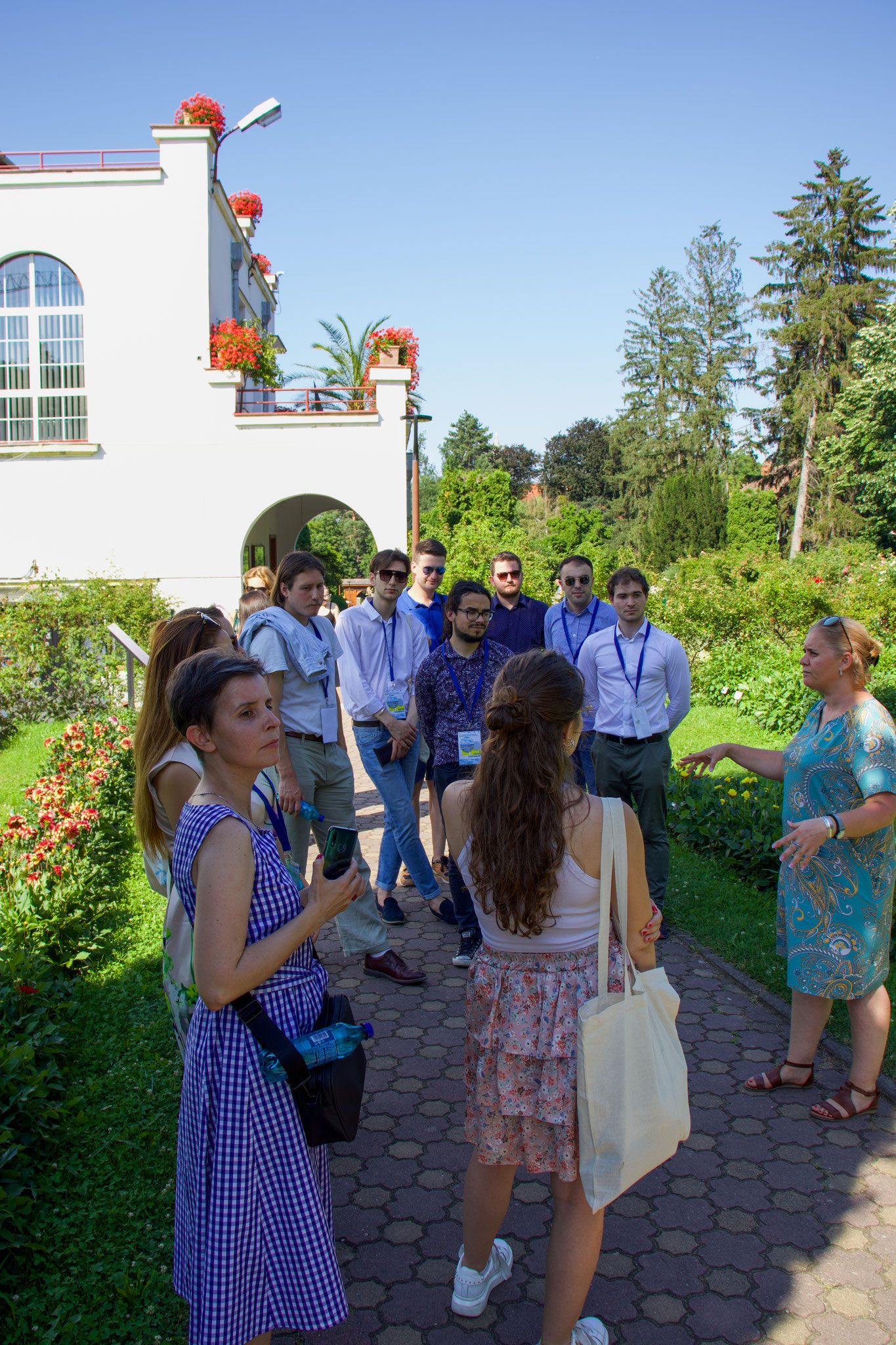 Tour of the Botanical Garden 