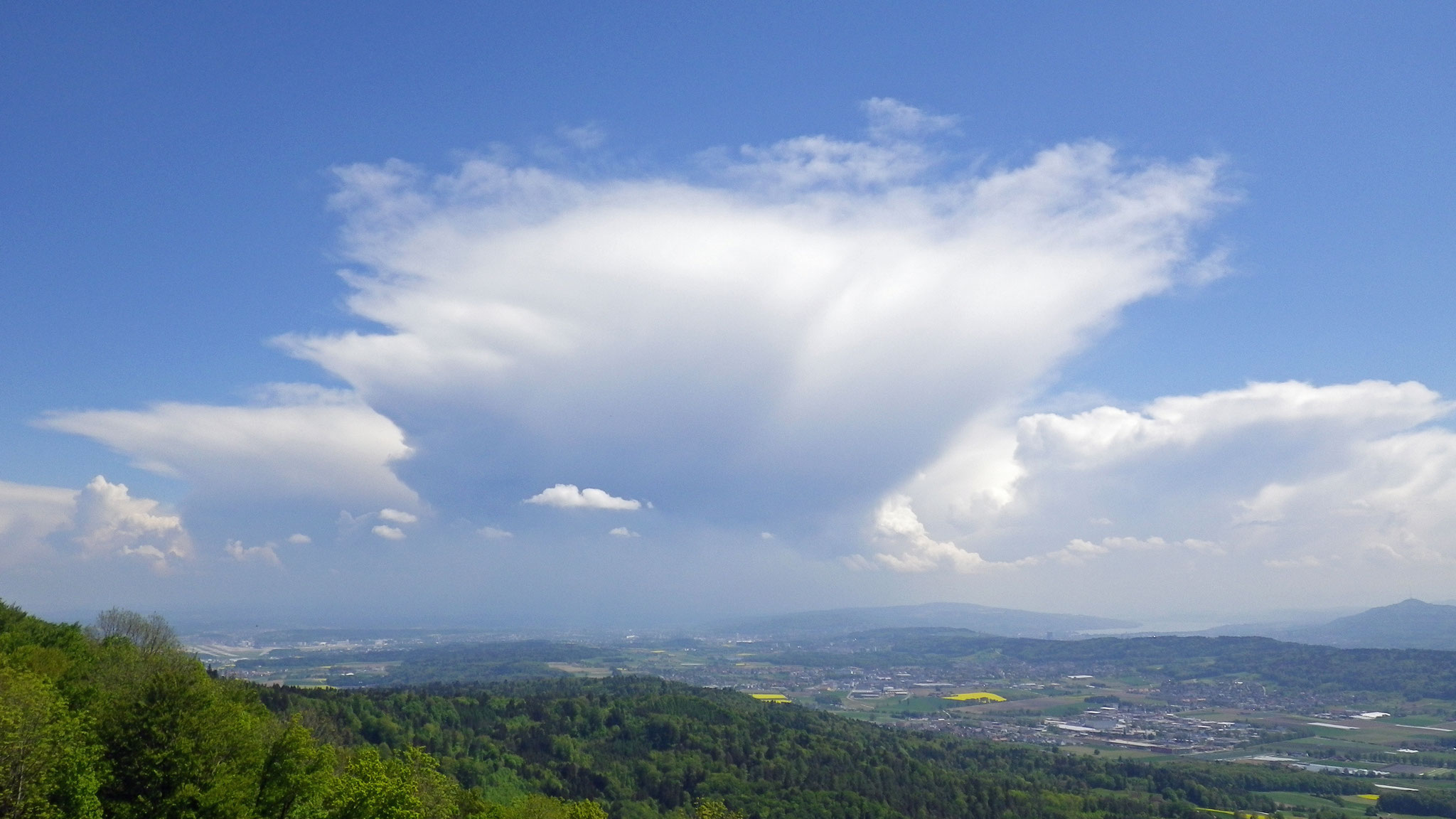 30.4.2011::Sicht Richtung ZH Oberland